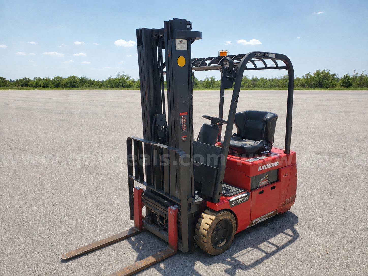 2016 Raymond forklift is powered by Battery-powered electric
