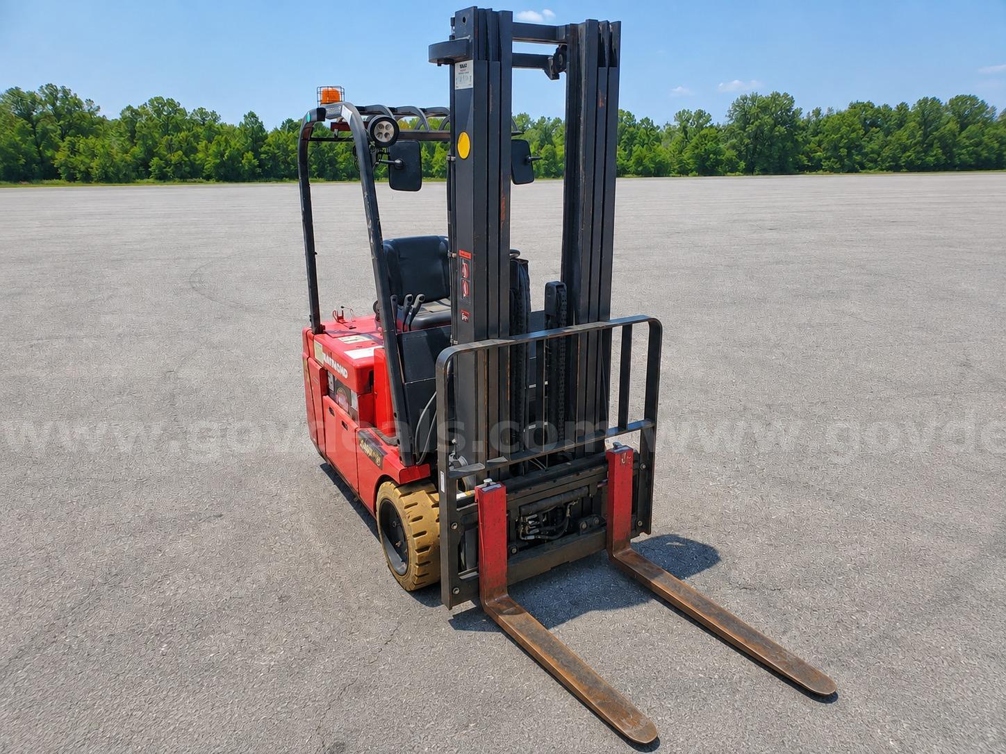 2016 Raymond forklift is powered by Battery-powered electric Raymond 445-C30TT, Government Surplus Auction - Photo #2