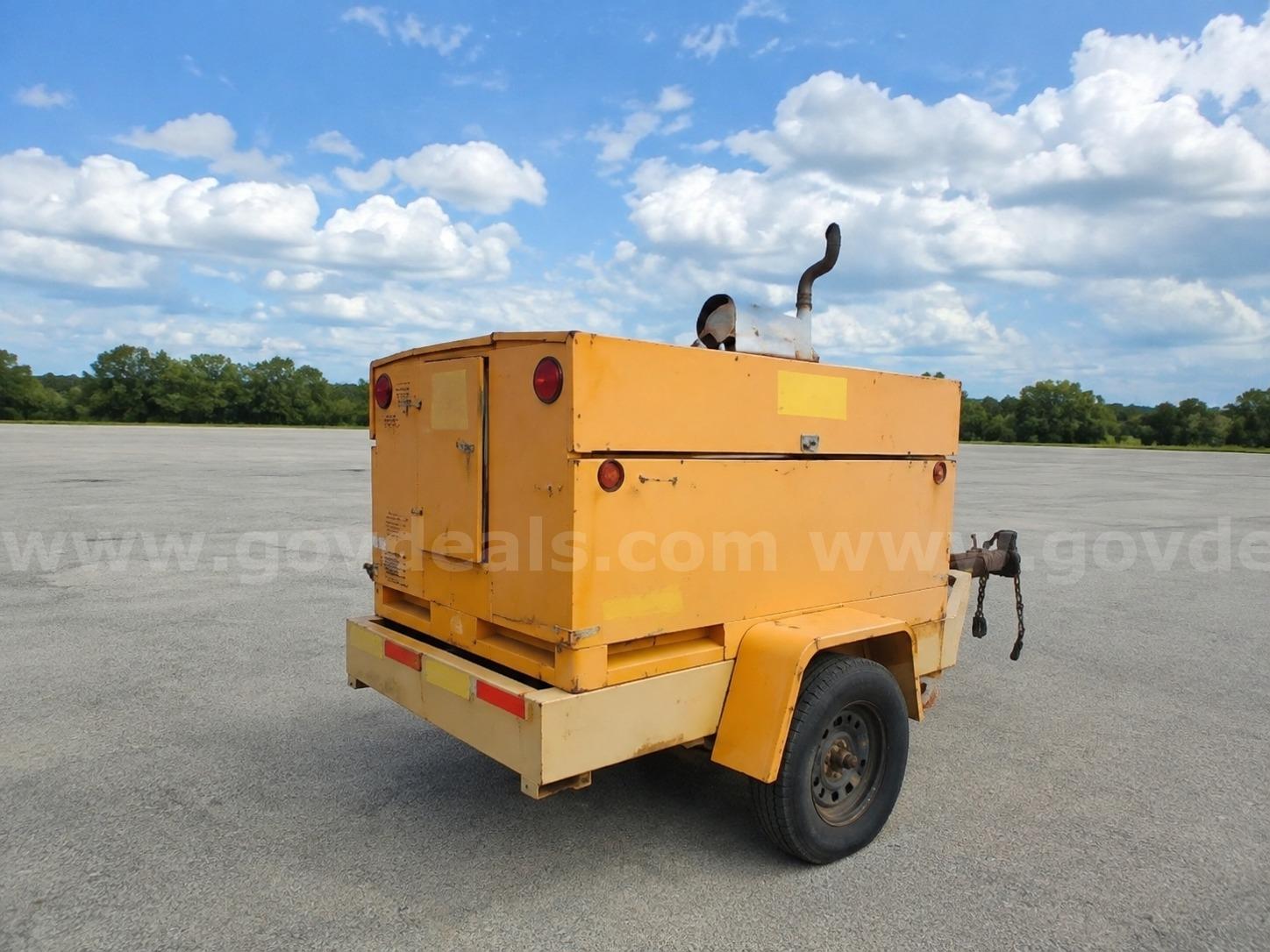 2001 Kubota / Synchronous Diesel 25KW KUBOTA  GENERATOR Portable Kubota / Synchronous Standby Genset Government Surplus Auction - Photo #6