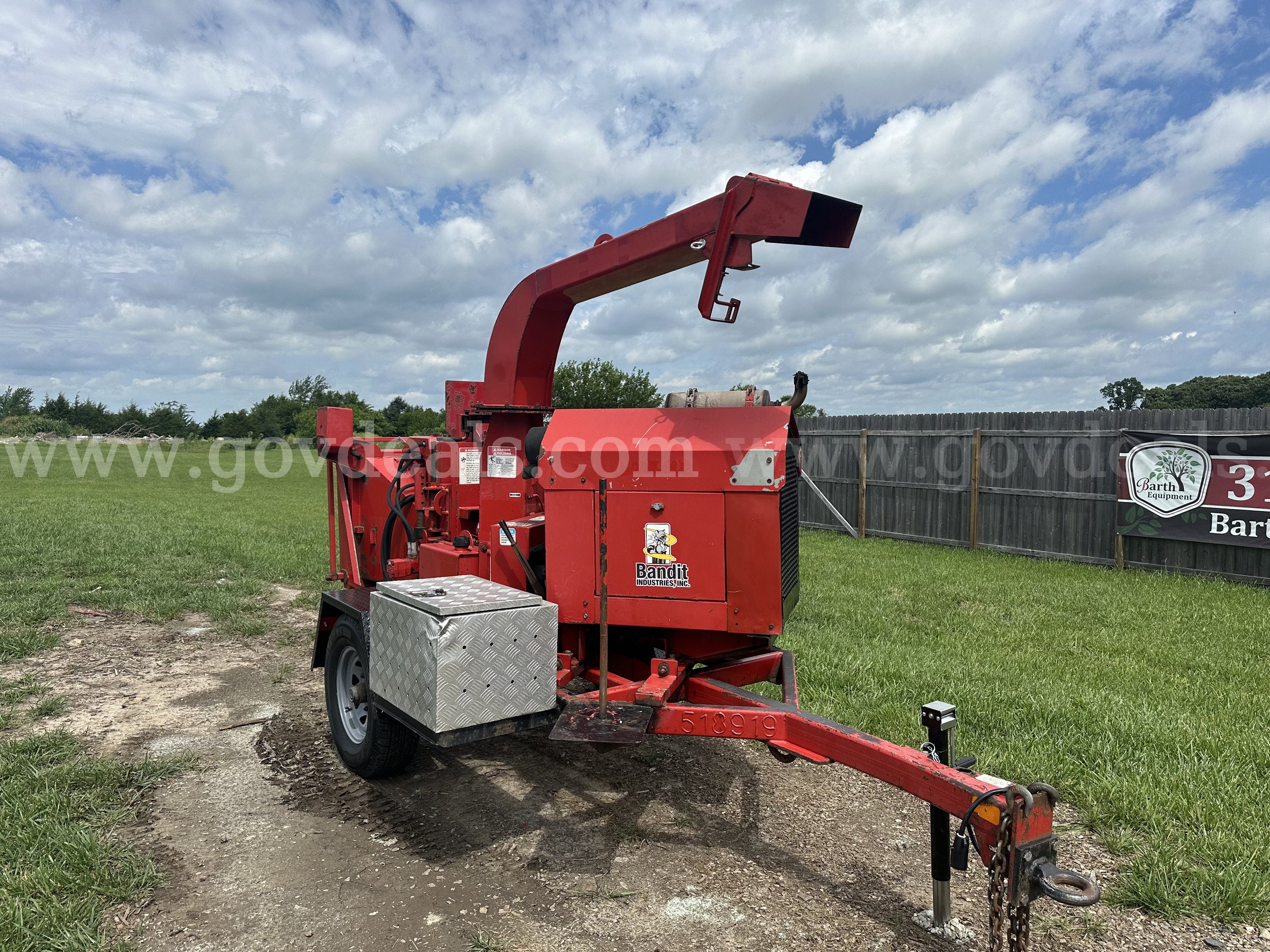 2011 Bandit 90XP S/A Portable Brush Chipper  ****RESERVE REDUCED**** Bandit 90XP Government Surplus Auction - Photo #4