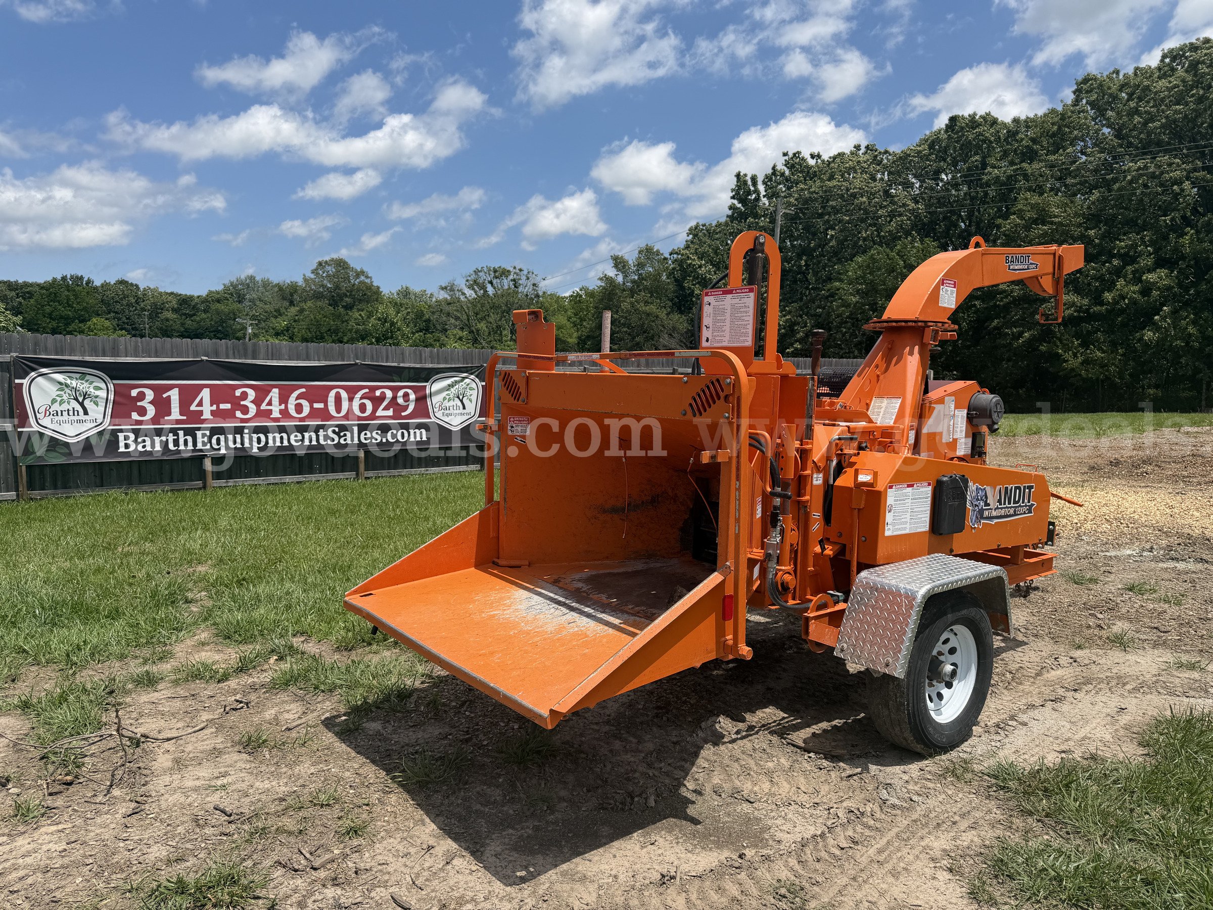 2019 Bandit Intimidator 12XPC S/A Portable Brush Chipper   ****RESERVE REDUCED**** Bandit Intimidator 12XPC Government Surplus Auction - Photo #3