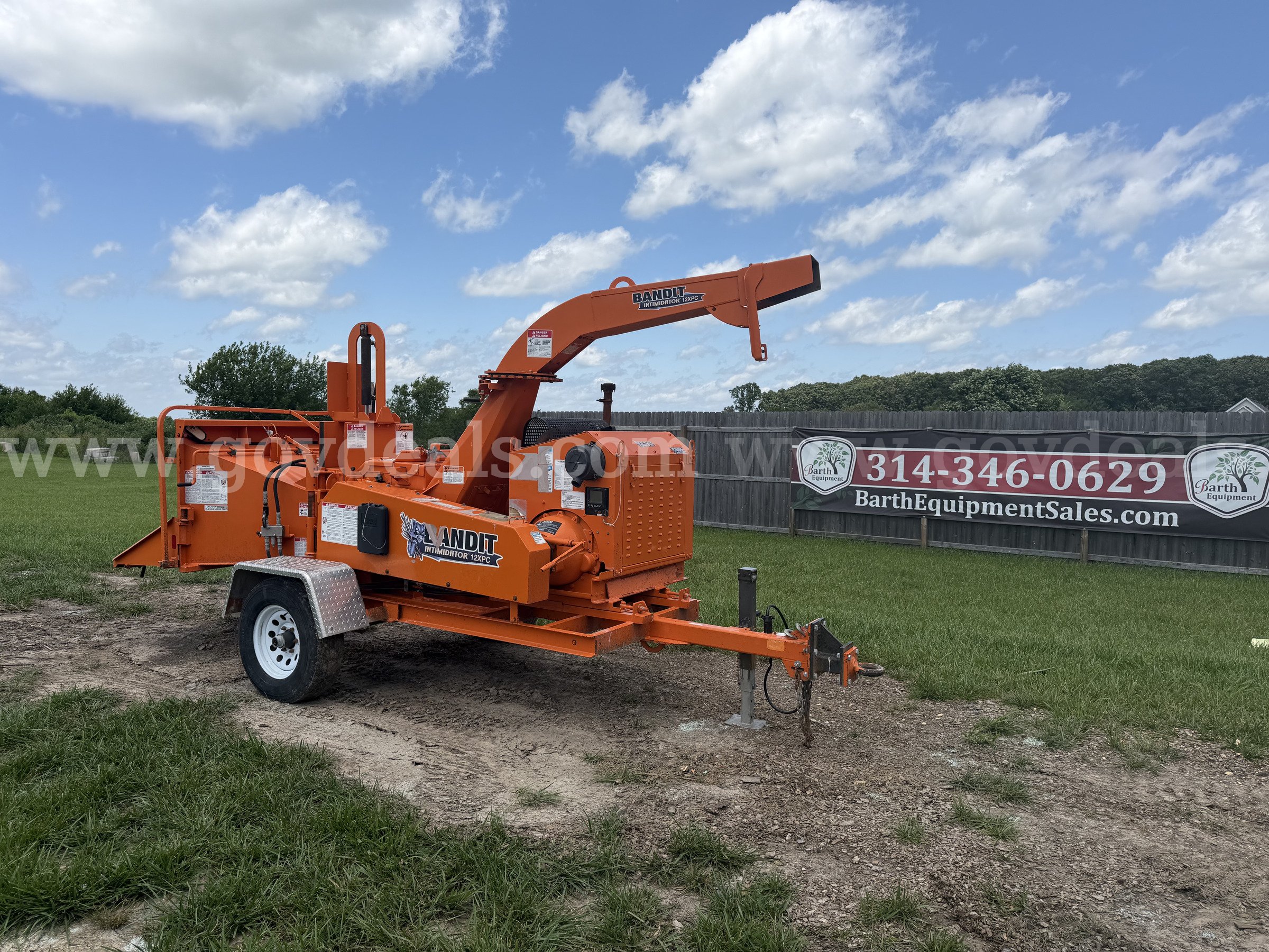2019 Bandit Intimidator 12XPC S/A Portable Brush Chipper   ****RESERVE REDUCED**** Bandit Intimidator 12XPC Government Surplus Auction - Photo #4