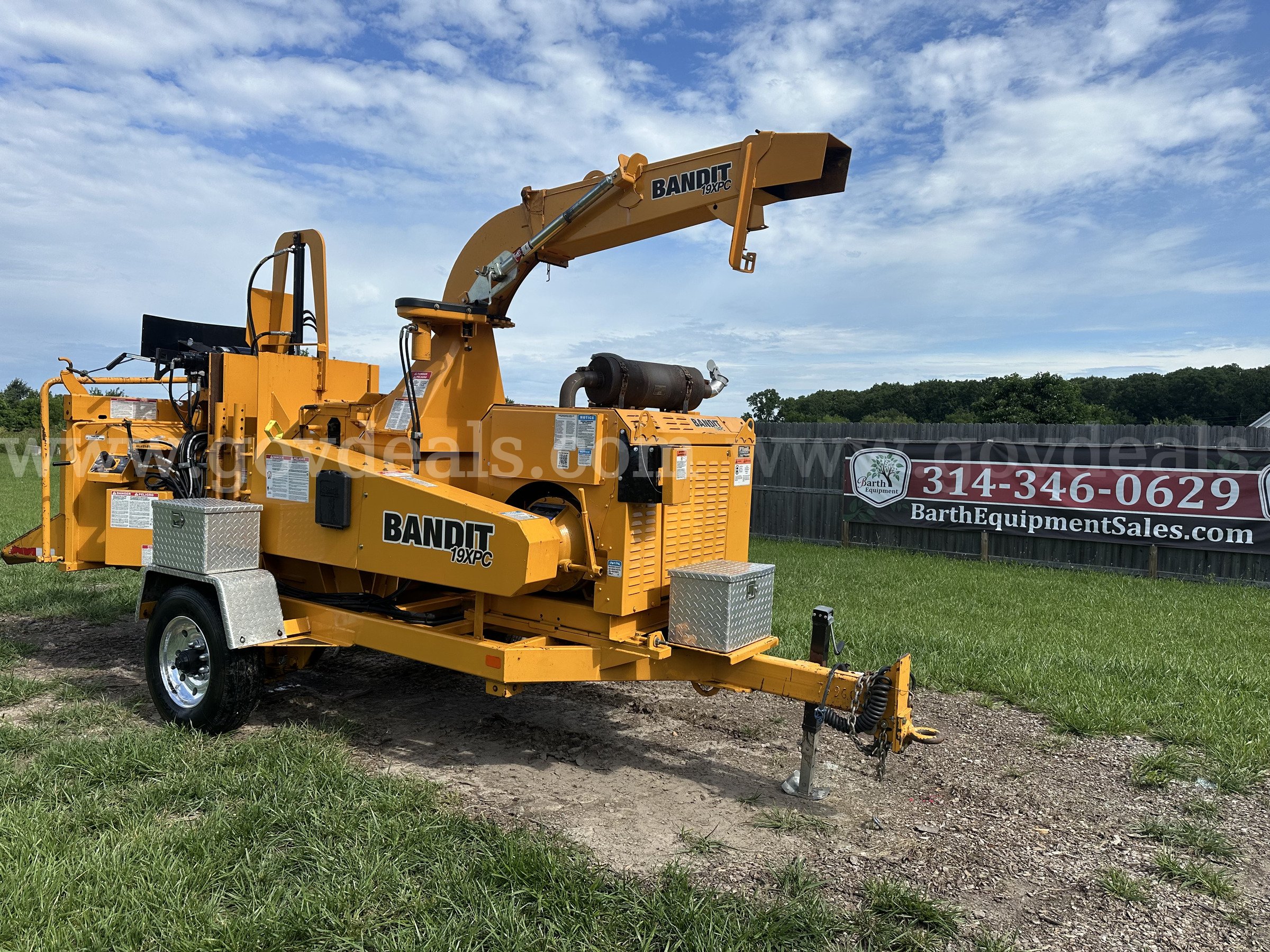 2023 Bandit 19XPC S/A Portable Brush Chipper   ****RESERVE REDUCED**** Bandit 19XPC Government Surplus Auction - Photo #4