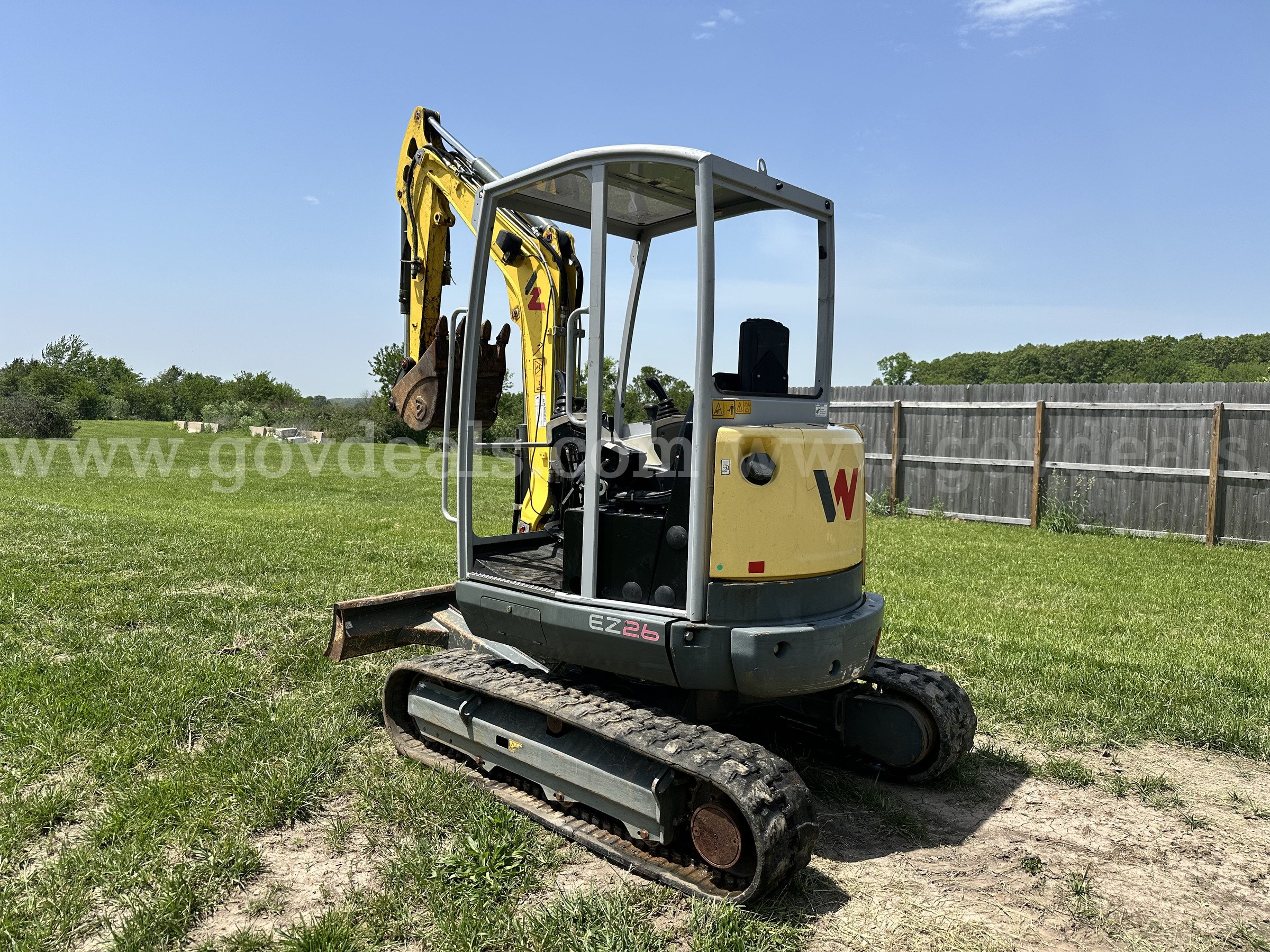 2019 Wacker Neuson EZ26 Mini Excavator  ****RESERVE REDUCED***** Wacker Neuson EX26 Government Surplus Auction - Photo #2