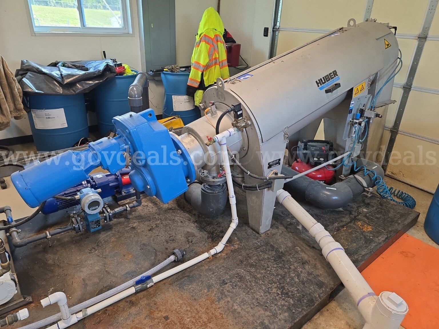 2010 HUBER ROTAMAT® RoS3Q-280 Complete Screw Press Dewatering System | 480V Huber Technology 280 Government Surplus Auction - Photo #2