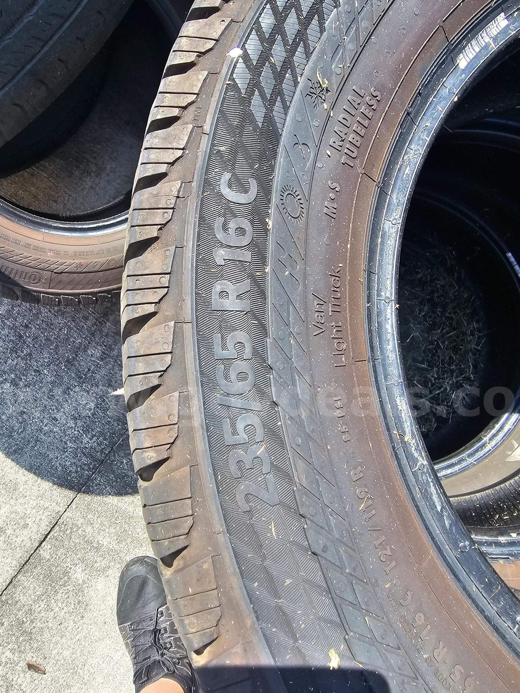 Lot of used tires   Government Surplus Auction - Photo #2