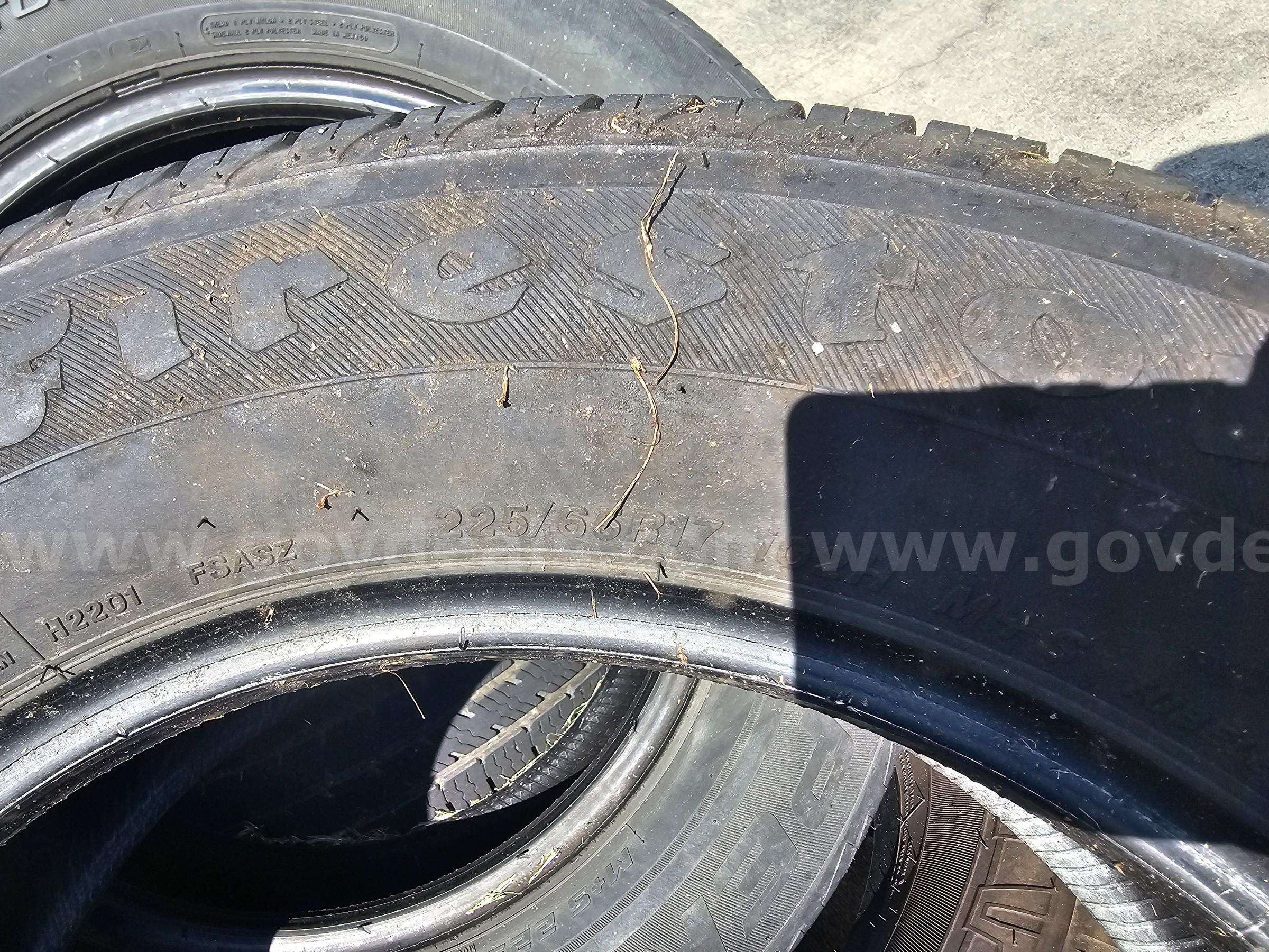 Lot of used tires   Government Surplus Auction - Photo #5