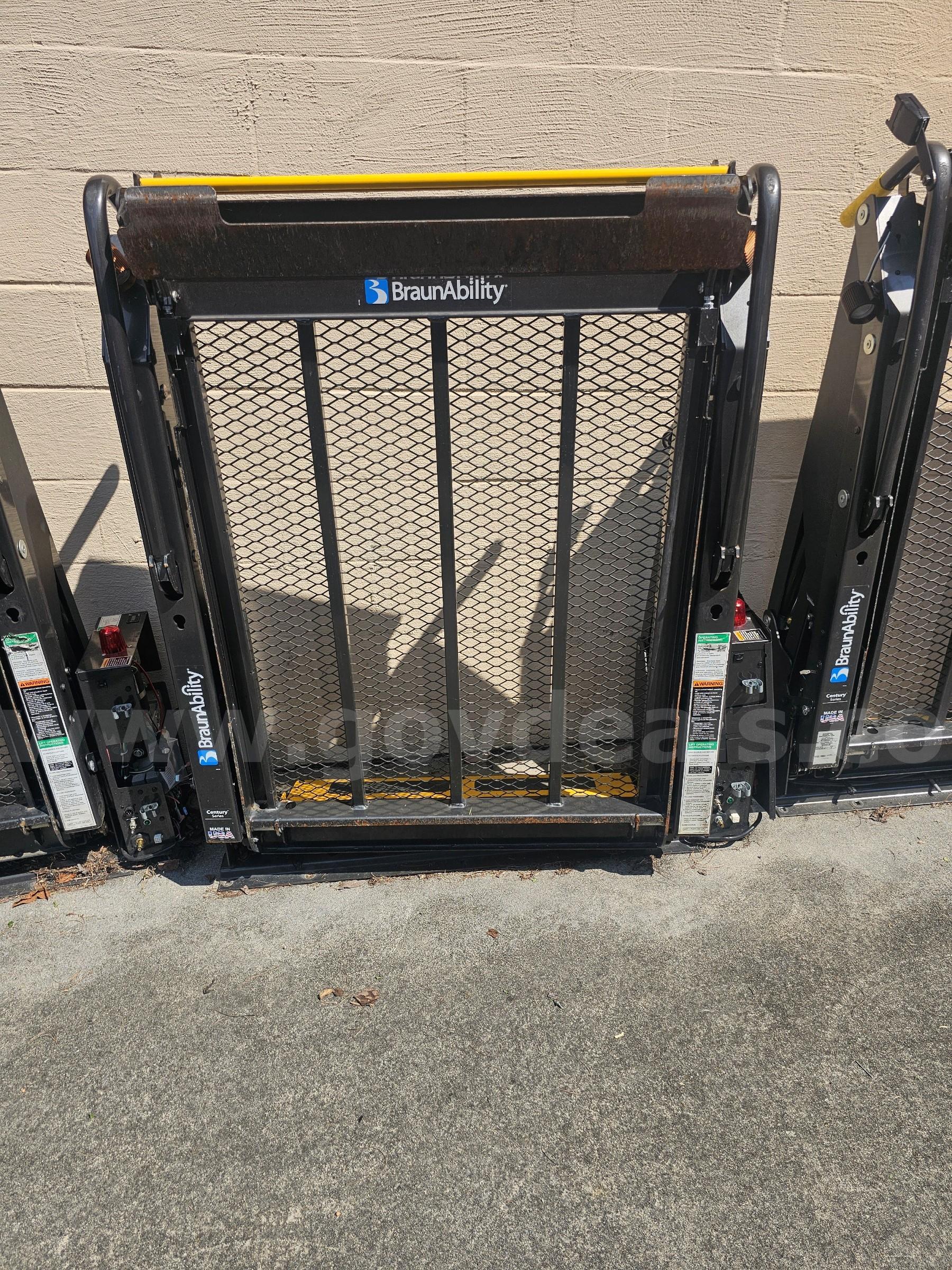 BraunAbility Wheelchair Lifts   Government Surplus Auction - Photo #2