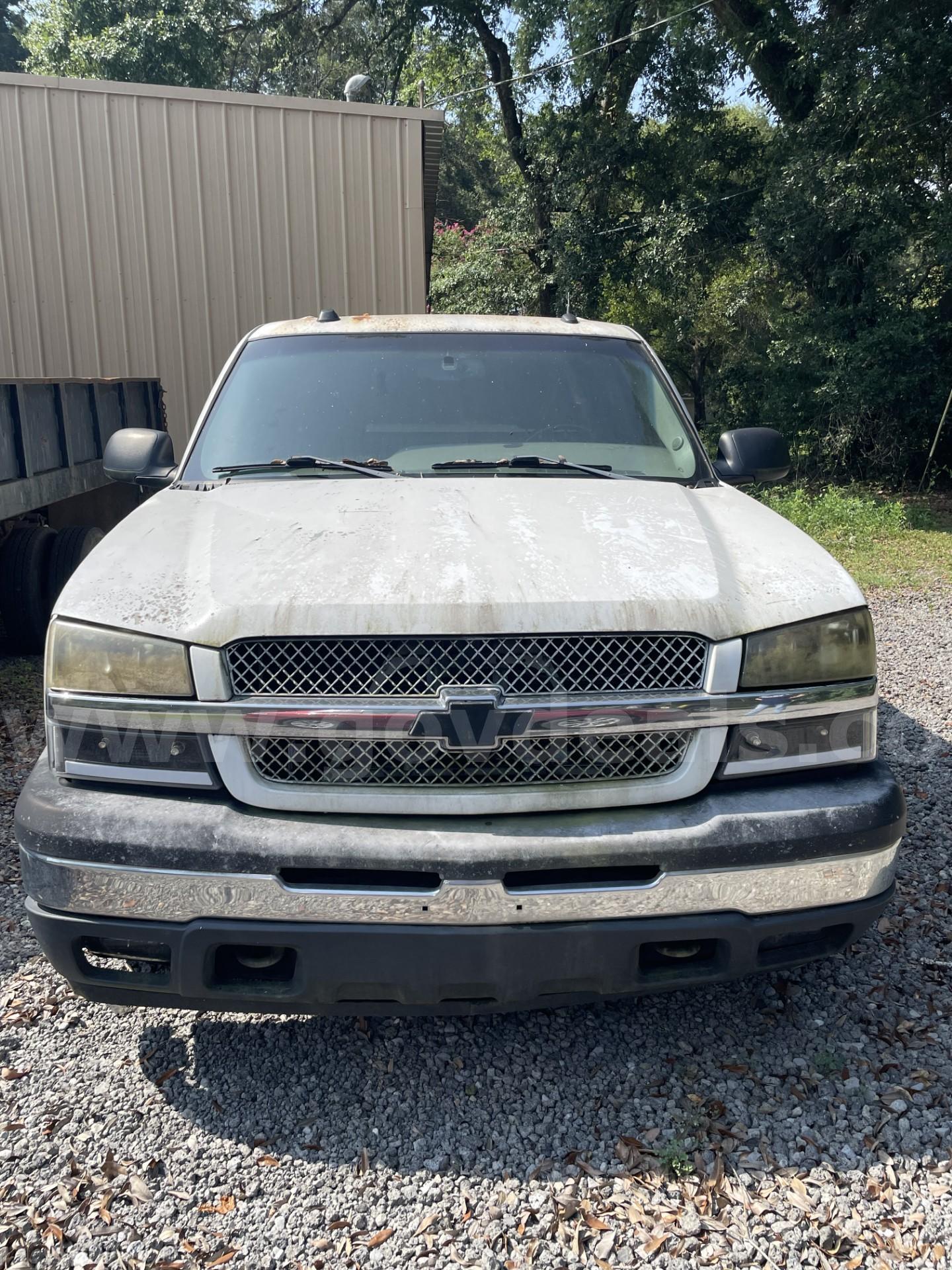 2005 Chevrolet Silverado 1500 LS Crew Cab 2WD Chevrolet Silverado Government Surplus Auction - Photo #2