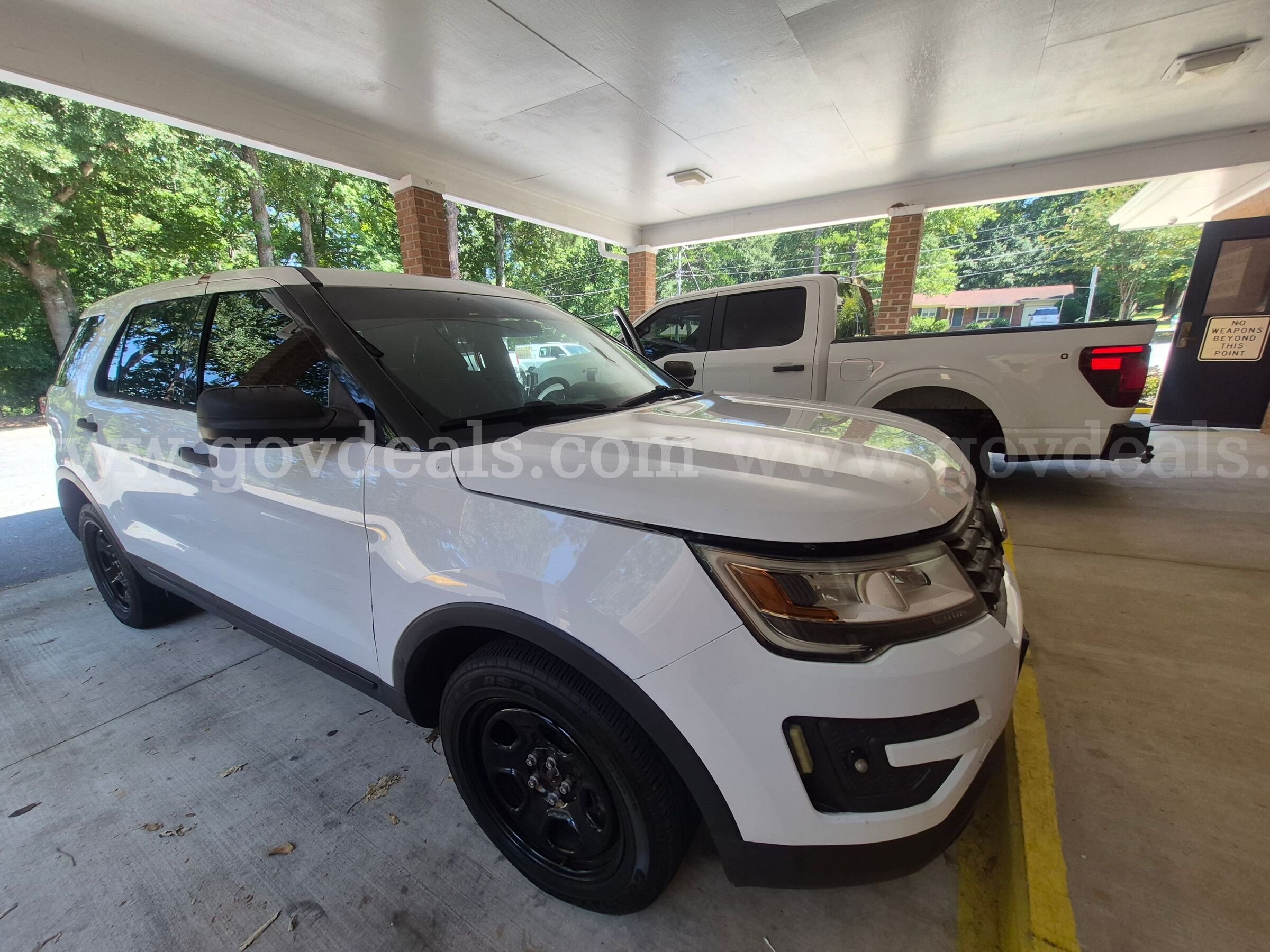 2017 Ford Explorer Ford Explorer Government Surplus Auction - Primary Photo