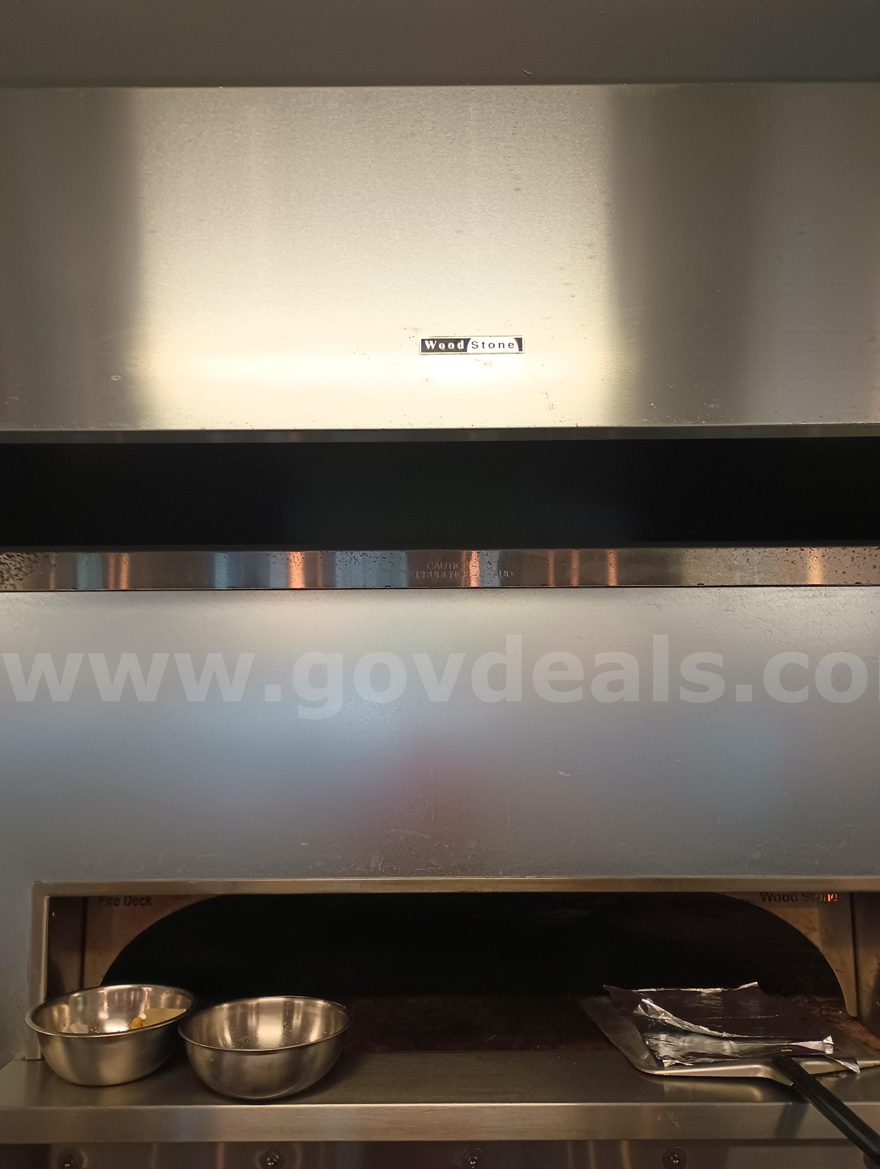 Commercial Pizza Oven Wood Stove WS-FD-9660 Government Surplus Auction - Photo #3