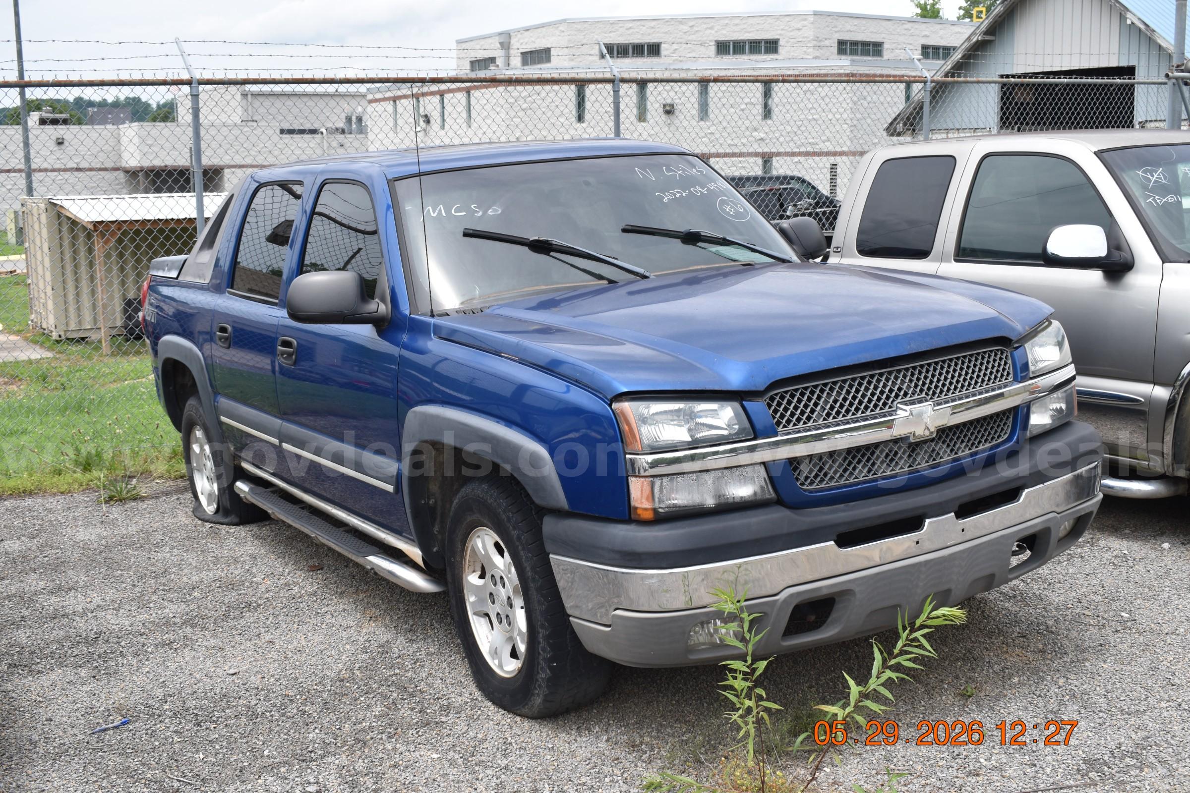 2003 Chevrolet Avalanche Chevrolet Avalanche Government Surplus Auction - Primary Photo