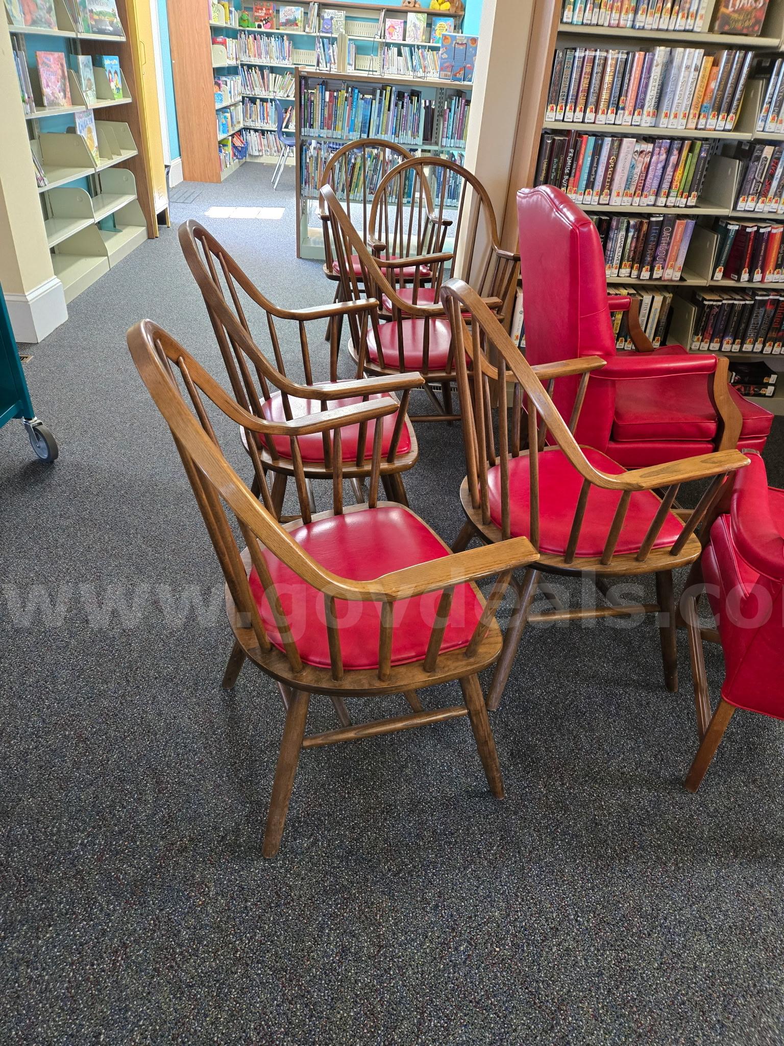 Set of 6 Wooden Chairs   Government Surplus Auction - Primary Photo
