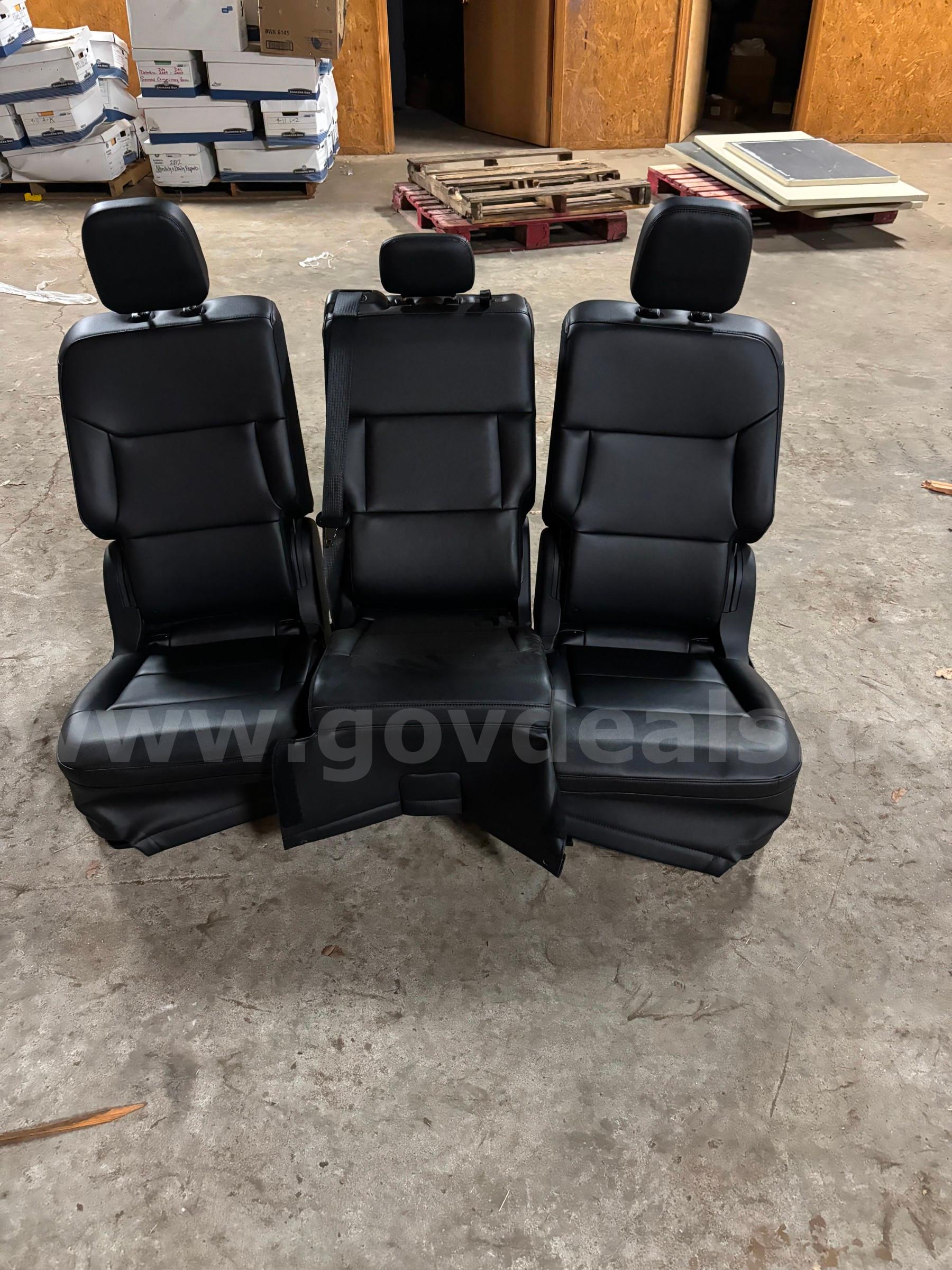 2026 Ford Explorer Rear Seats Ford Explorer Government Surplus Auction - Photo #2