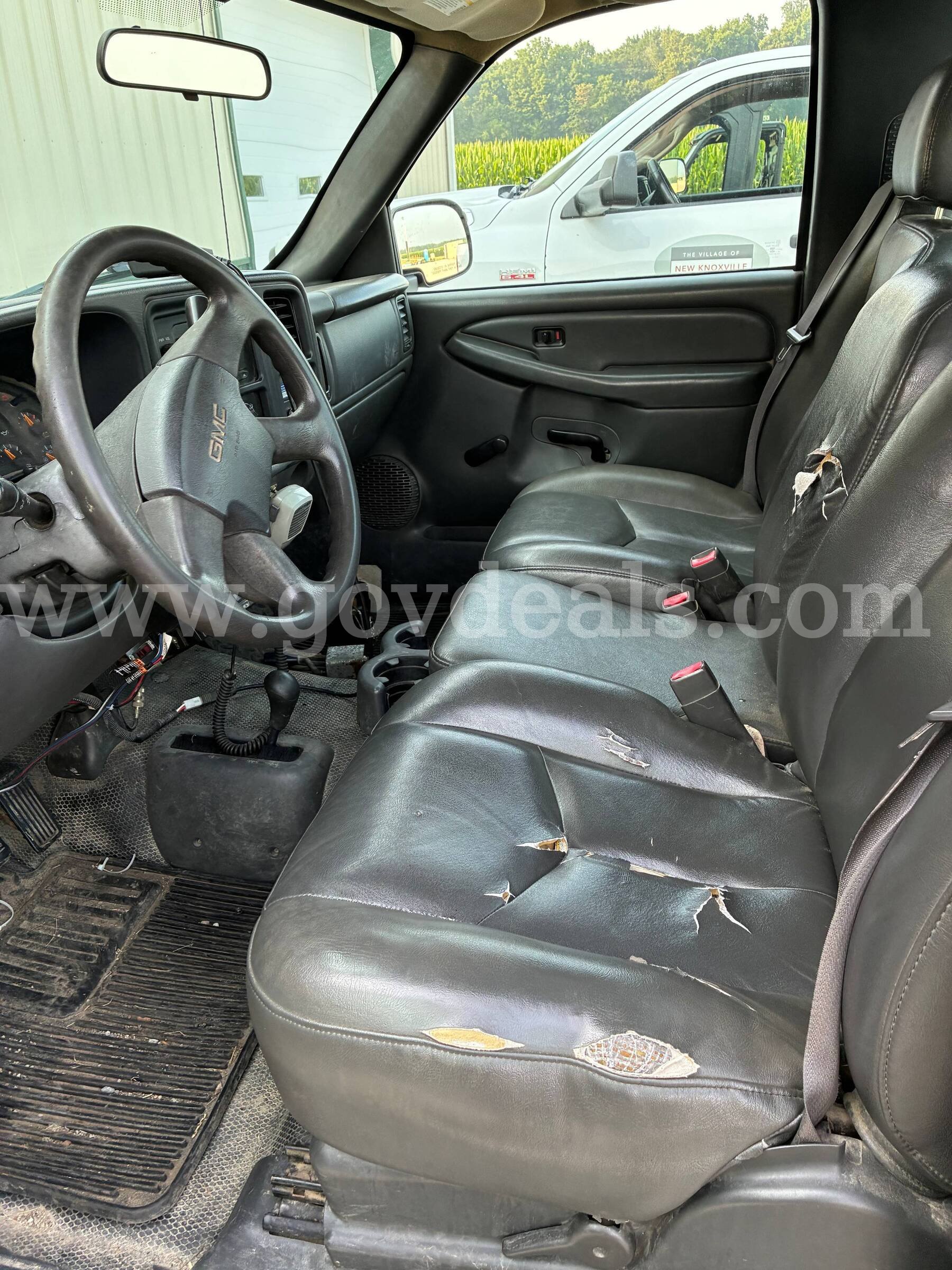 2005 GMC SIERRA 2500