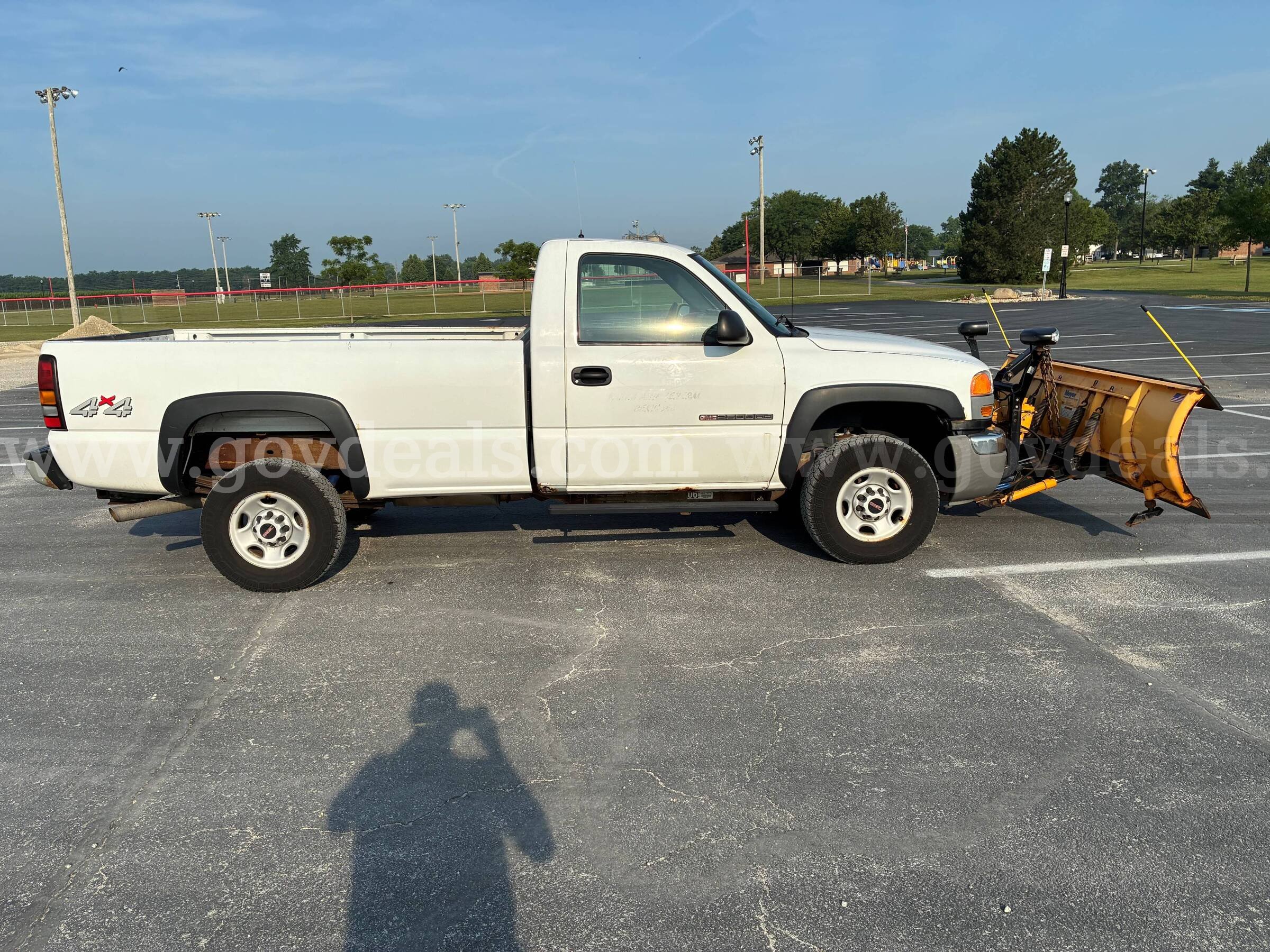 2005 GMC SIERRA 2500 GMC SIERRA Government Surplus Auction - Photo #3