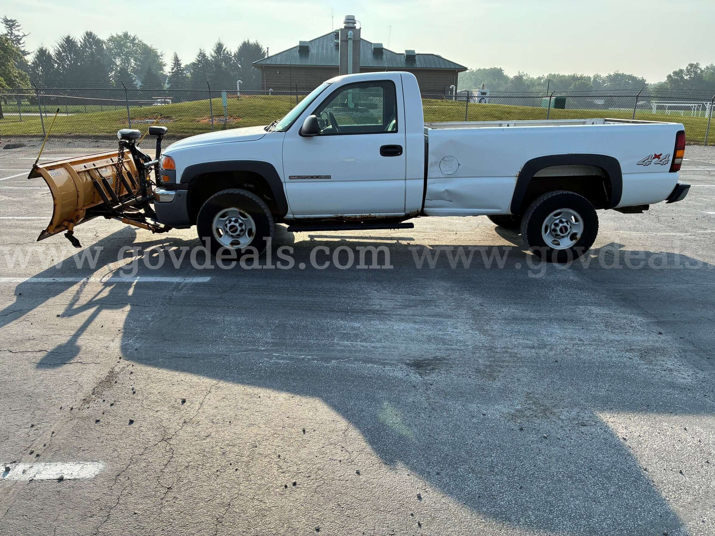 2005 GMC SIERRA 2500 GMC SIERRA Government Surplus Auction - Photo #5
