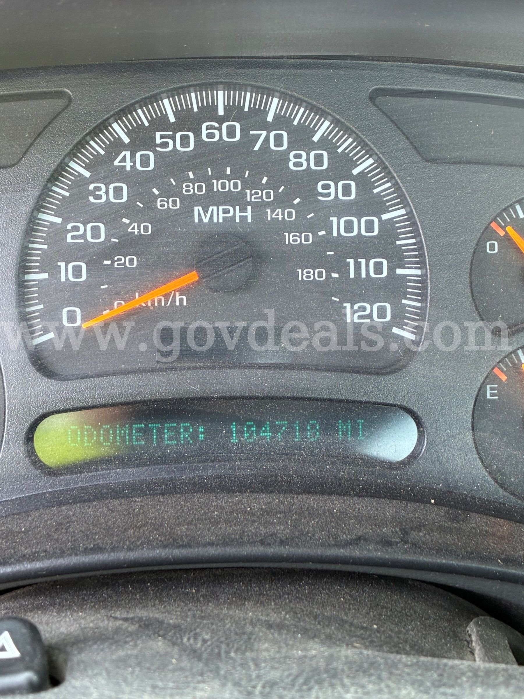 2005 GMC SIERRA 2500 GMC SIERRA Government Surplus Auction - Photo #6