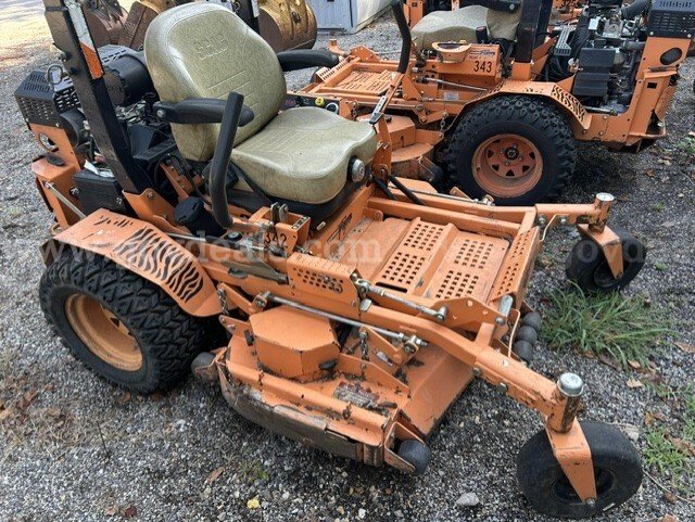 2015 Scag Turf Tiger - 52" deck Scag STT52V-26CH-EFI Government Surplus Auction - Photo #2