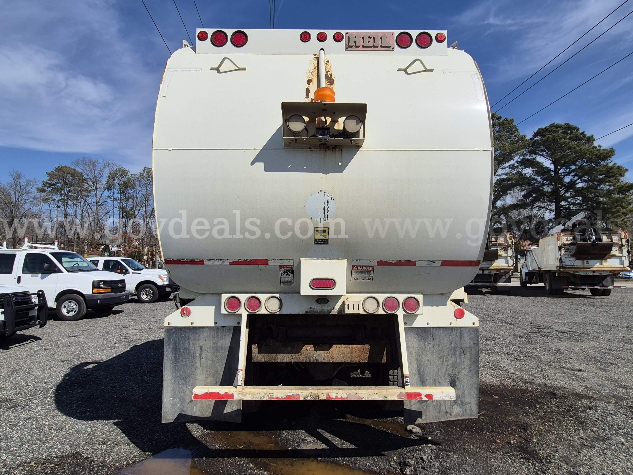 2017 International 7400 Heil Side Load Automated Refuse Truck International 7400 Government Surplus Auction - Photo #6