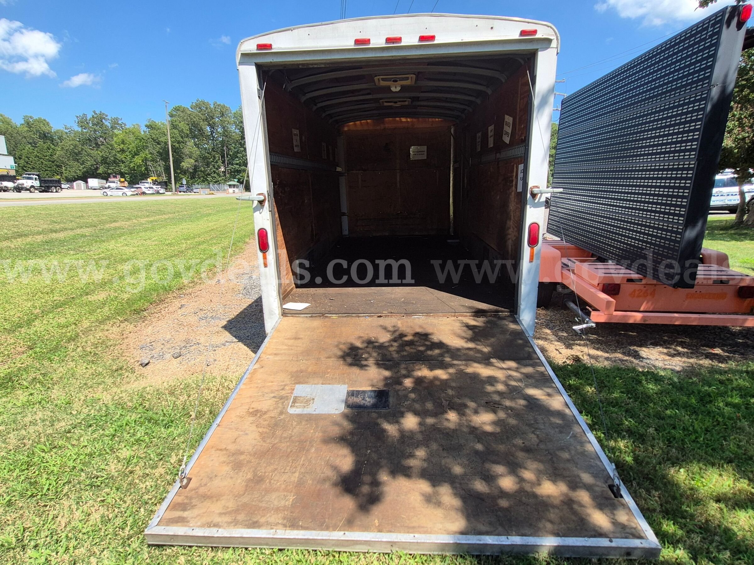 2003 Avenger 7 x14 Enclosed Trailer Avenger C714TAS3500 Government Surplus Auction - Photo #3