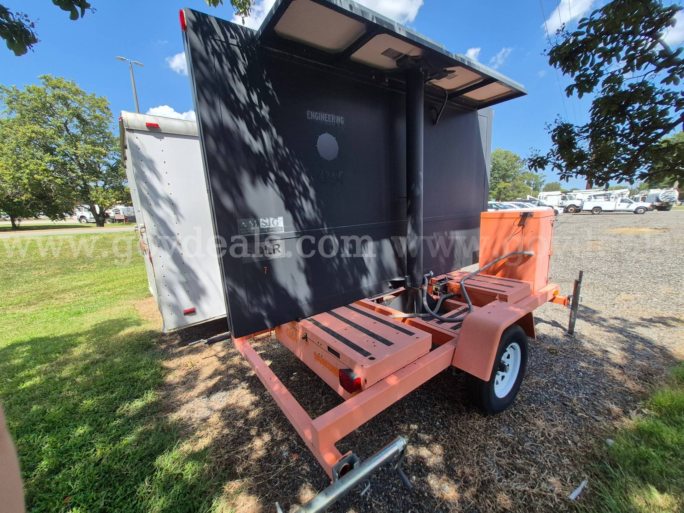 2011 American Signal Message Trailer American Signal CMS-T331 Government Surplus Auction - Photo #6
