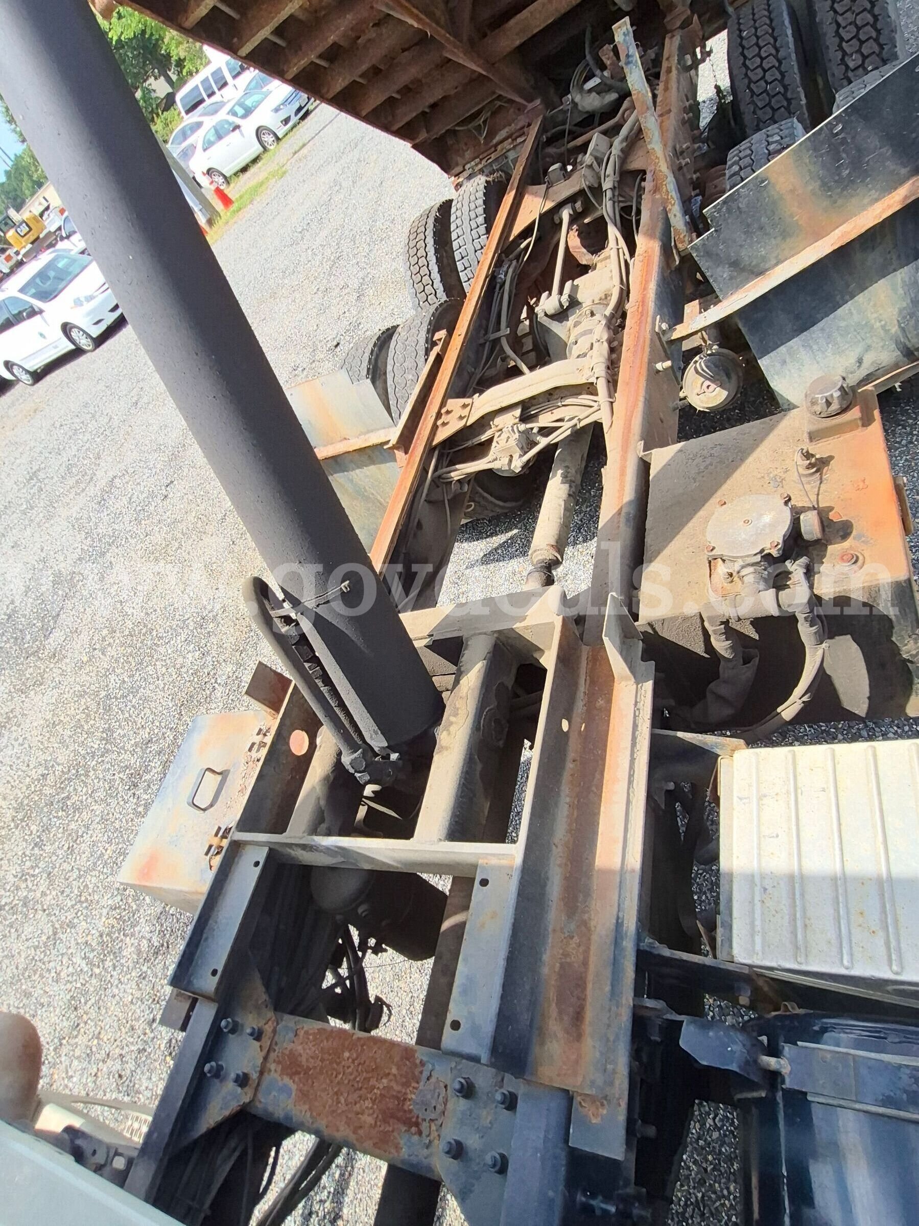 2007 Mack CV713 Granite Tandem Dump Truck Mack CV713 Government Surplus Auction - Photo #5
