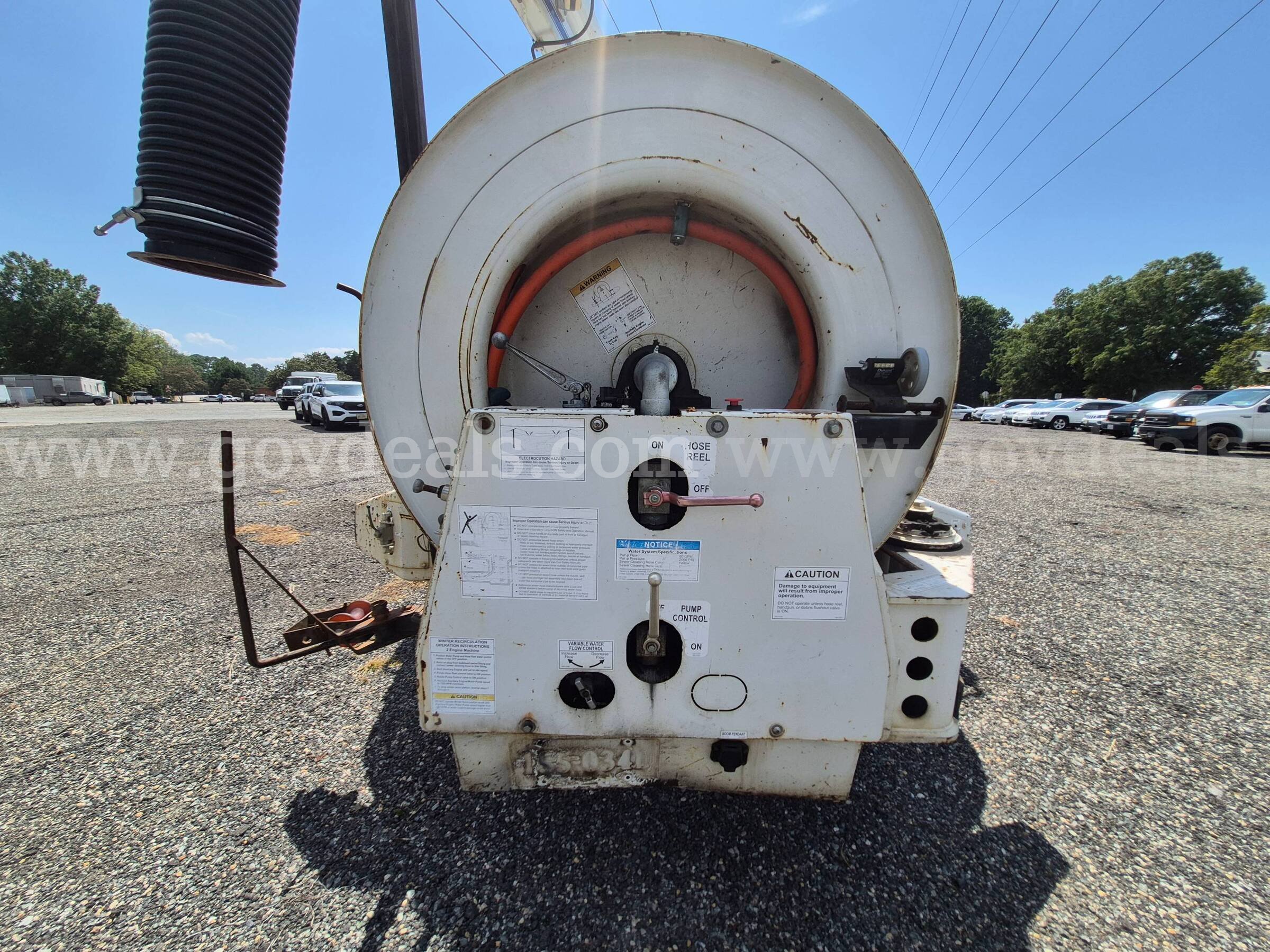 2011 Freightliner M2 106V with Vac-Con Combination Sewer Cleaner Freightliner 106V Government Surplus Auction - Photo #2
