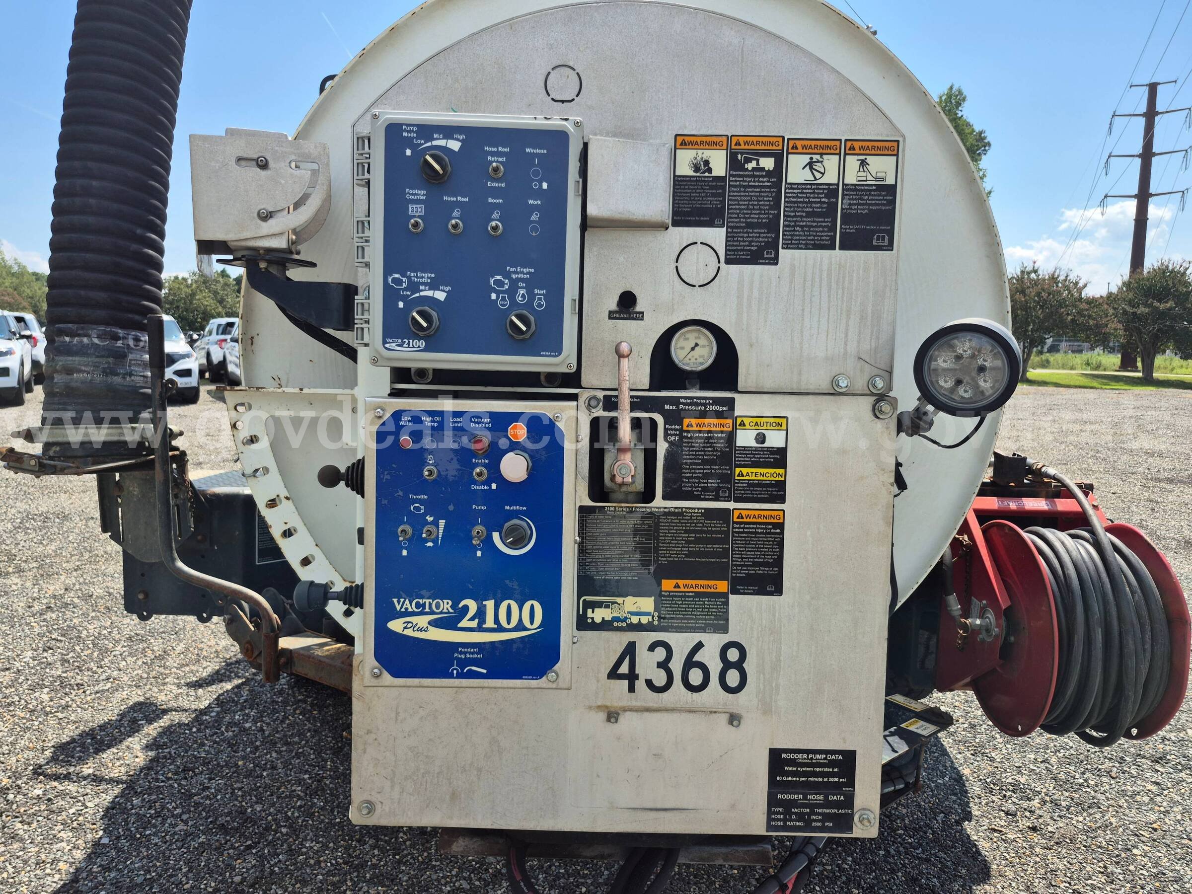 2013 Freightliner M2 106V with Vactor Combination Sewer Cleaner Freightliner 106V Government Surplus Auction - Photo #2