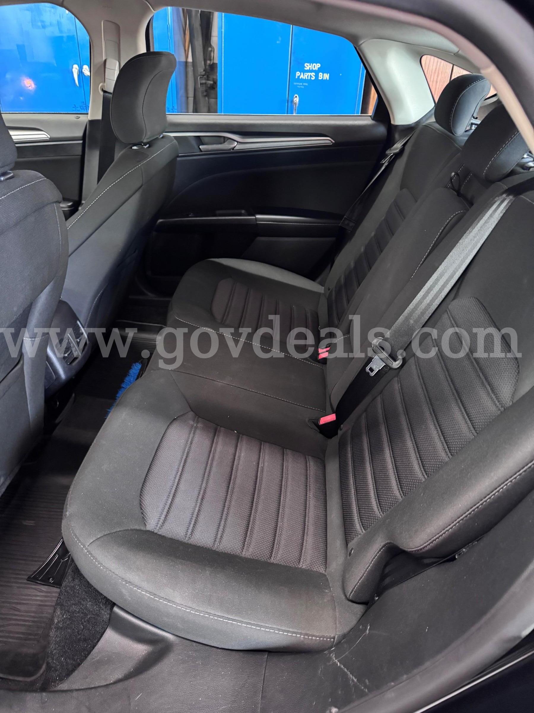 2018 Ford Fusion Hybrid Ford Fusion Government Surplus Auction - Photo #5
