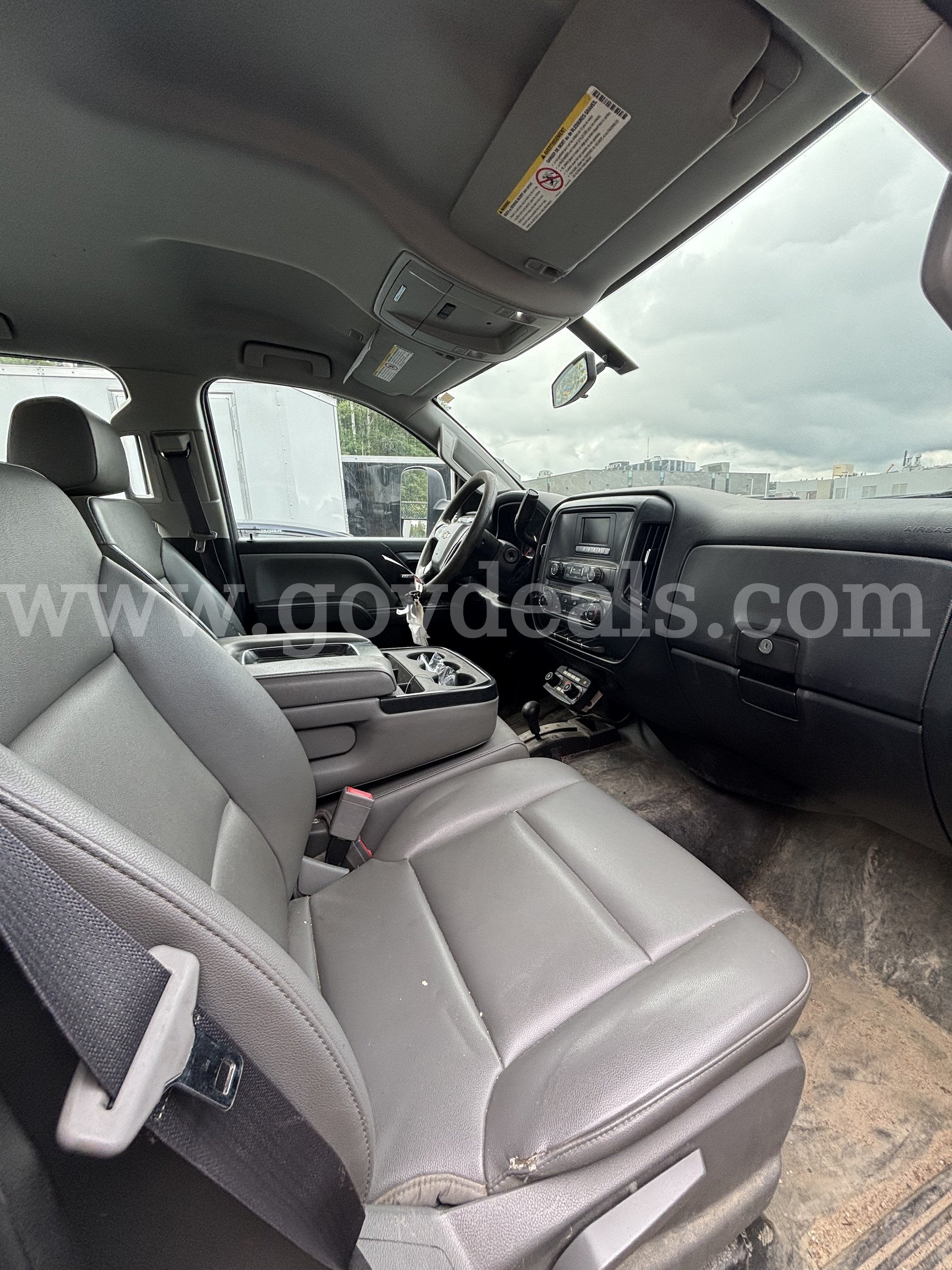 2017 Chevrolet Silverado 3500HD Work Truck Crew Cab 4WD Chevrolet Silverado 3500HD Government Surplus Auction - Photo #6
