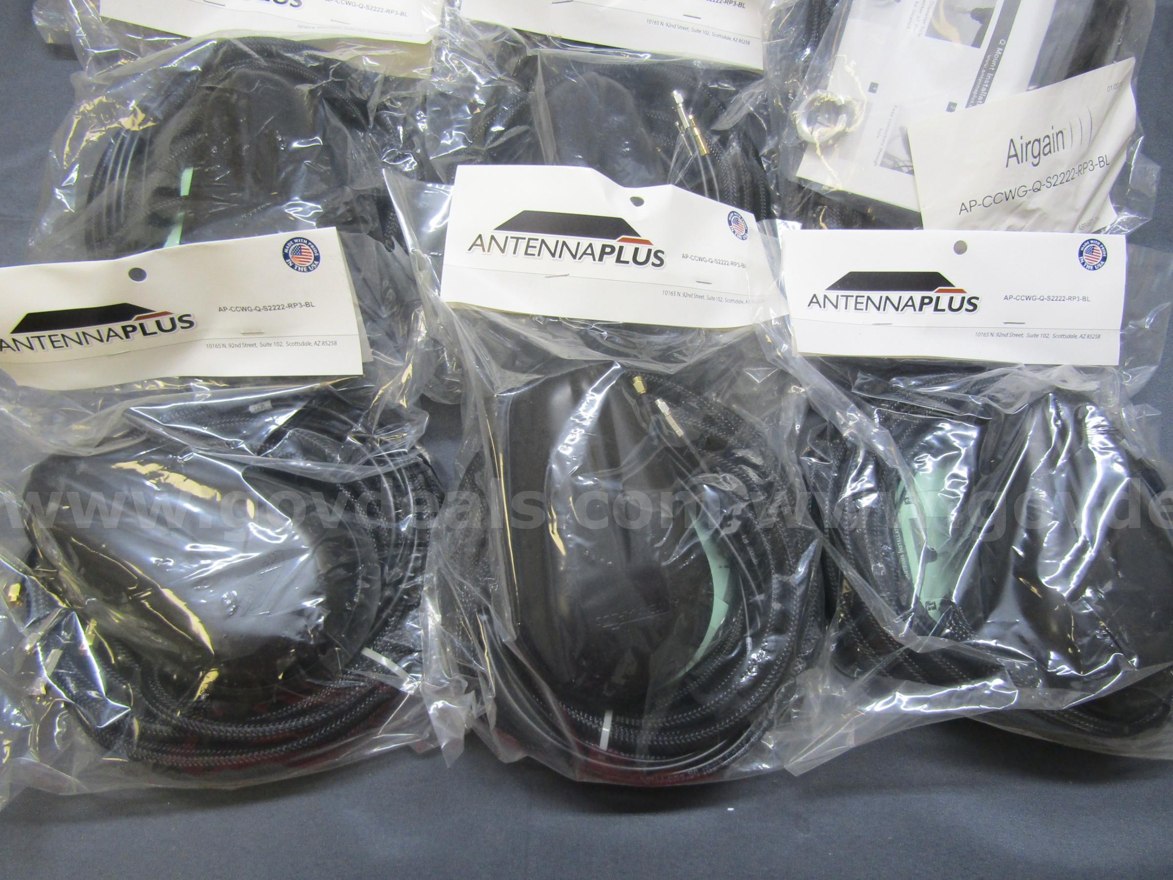 One LOT of Various Two Way Radio Related Equipment   Government Surplus Auction - Photo #2