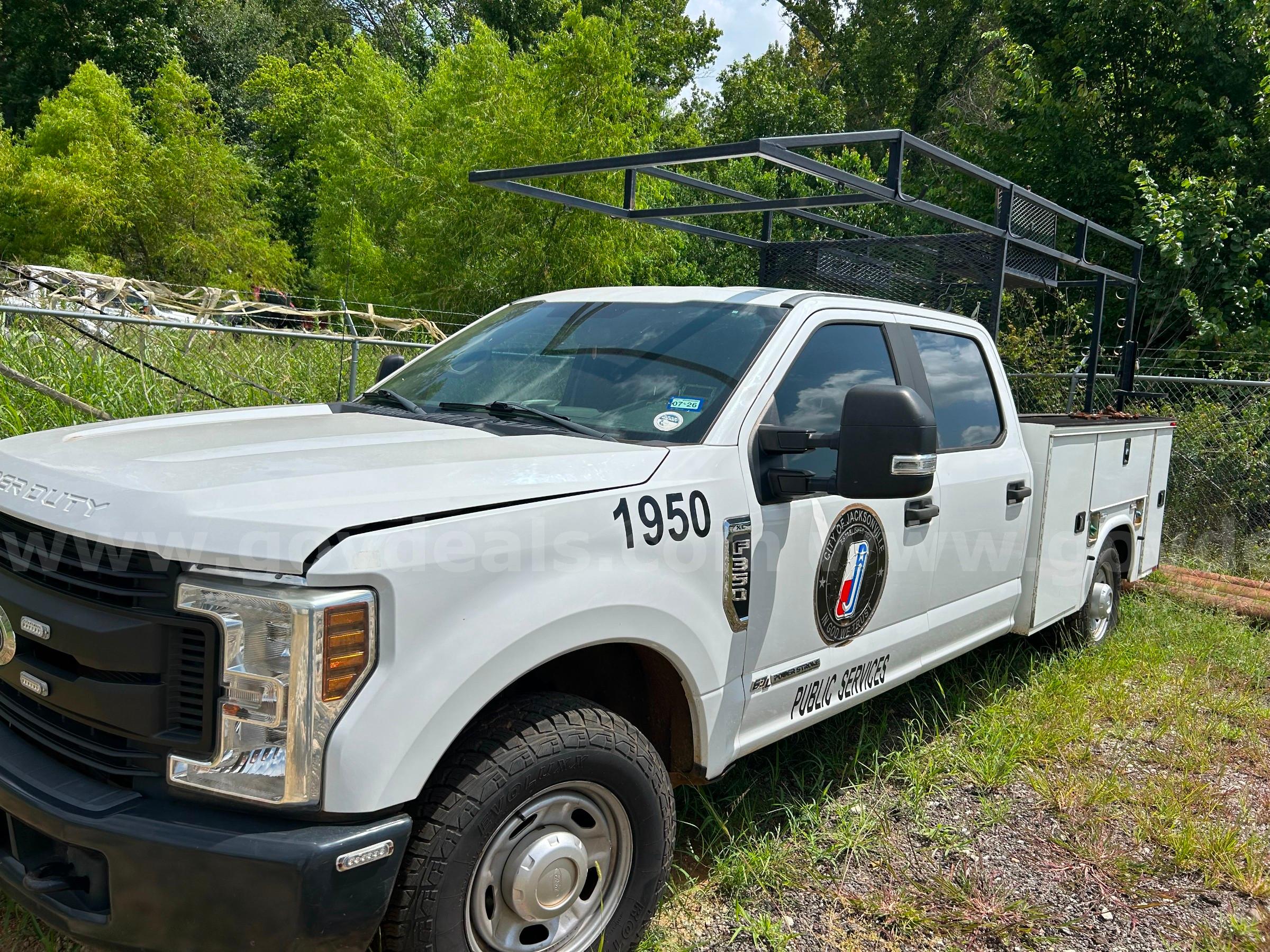 2018 F350 Utility Truck ford F350 Government Surplus Auction - Photo #2