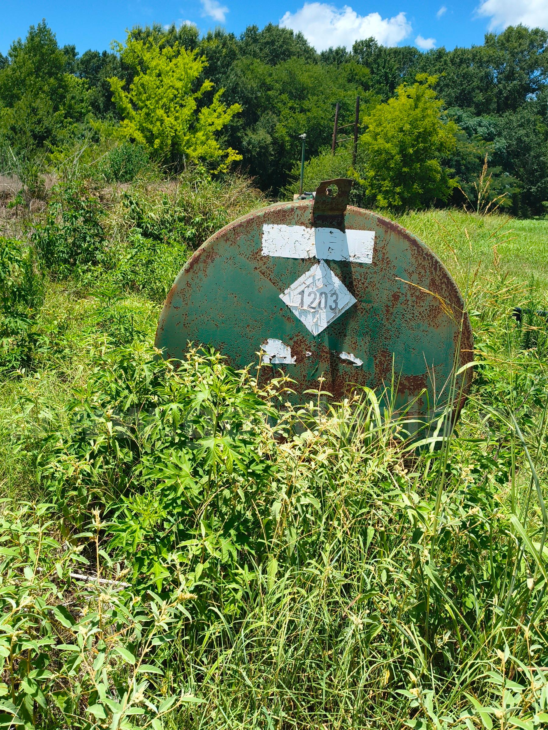 1,000 Gallon Fuel Tank