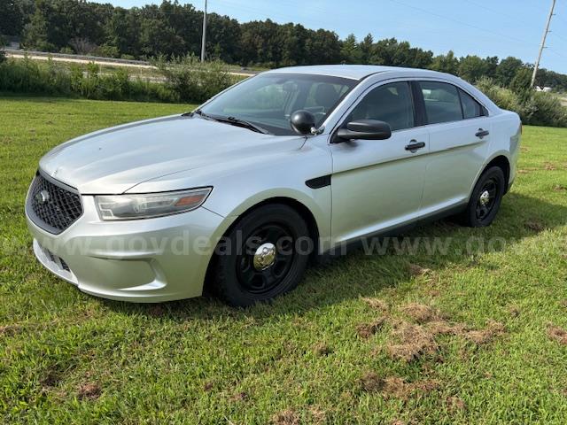 2013 Ford Taurus Ford Taurus Government Surplus Auction - Photo #2