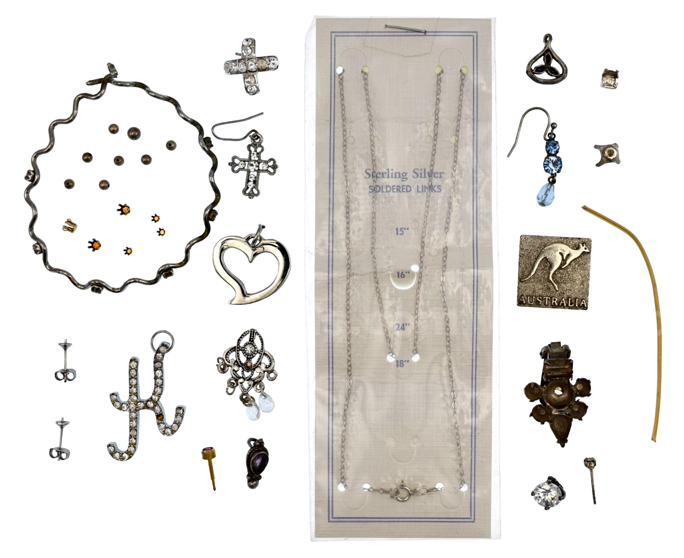 Miscellaneous Lot of Colored Stones and Jewelry Findings Freightliner M2 106 Government Surplus Auction - Photo #5