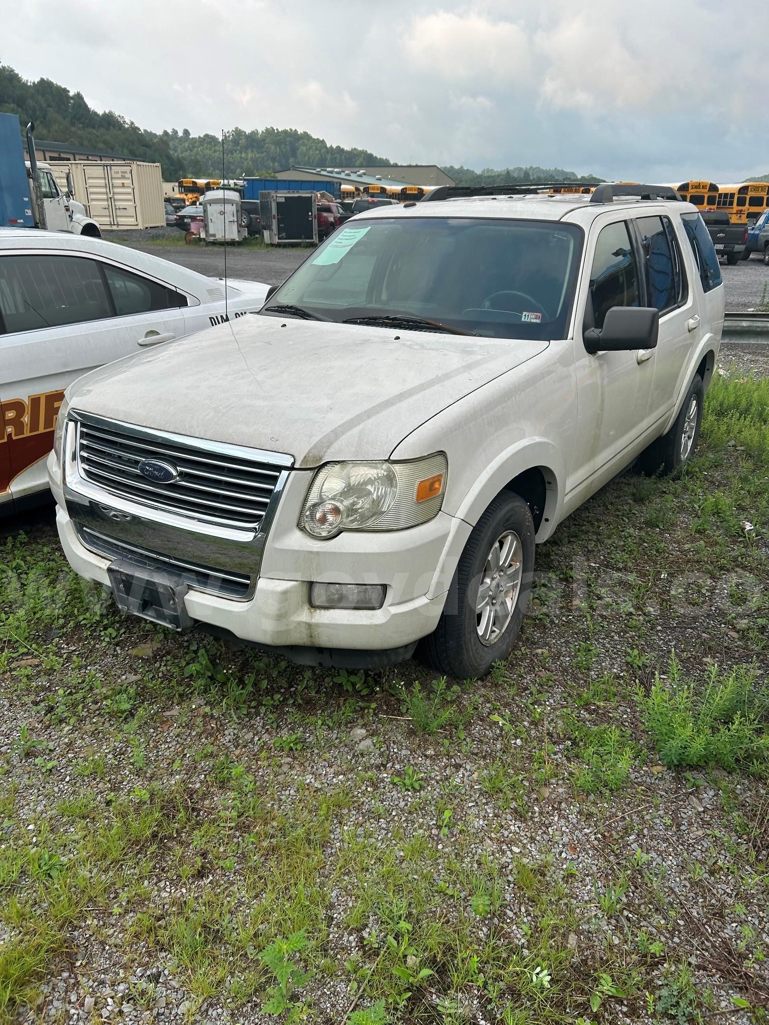 2010 Ford Explorer Ford Explorer Government Surplus Auction - Photo #2