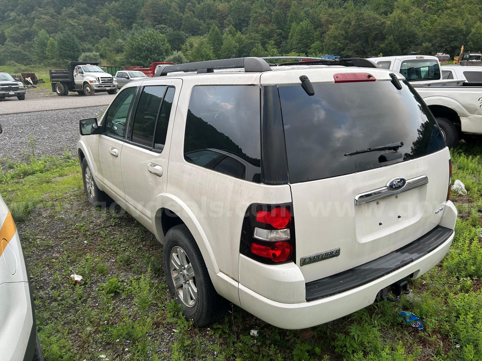 2010 Ford Explorer Ford Explorer Government Surplus Auction - Photo #5