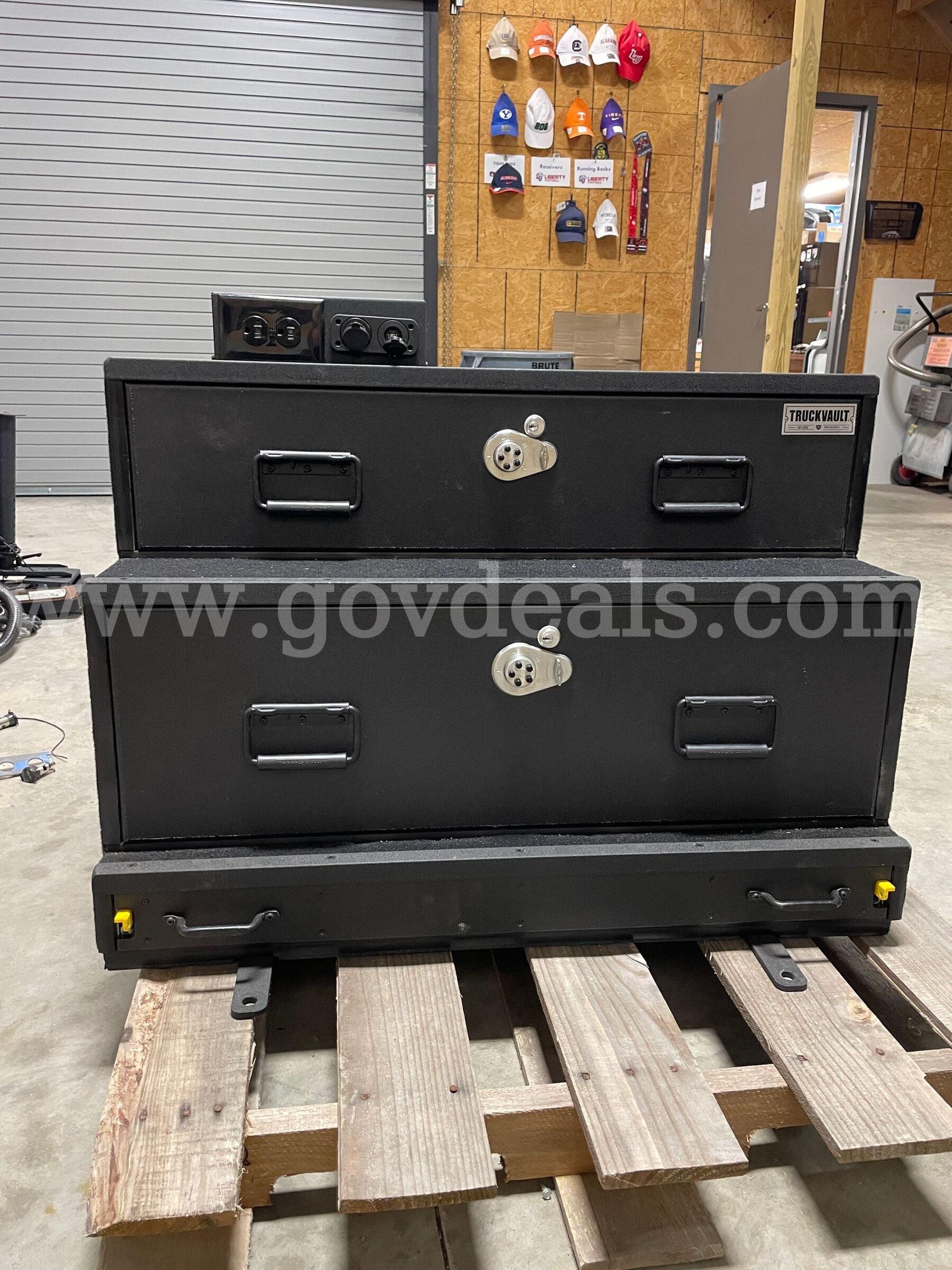 SUV Truck Vault Truck Vault Equinox Government Surplus Auction - Primary Photo
