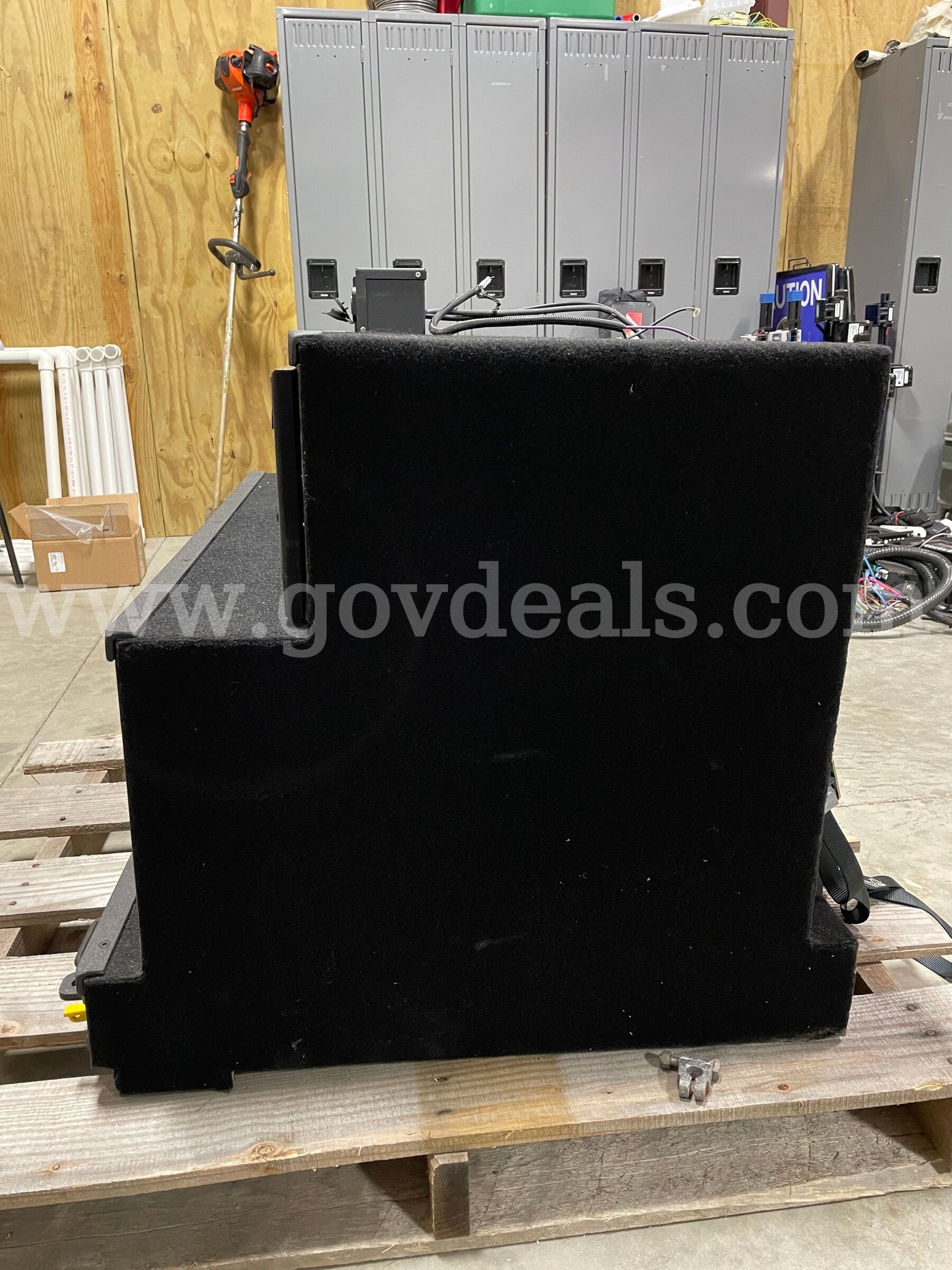 SUV Truck Vault Truck Vault Equinox Government Surplus Auction - Photo #6