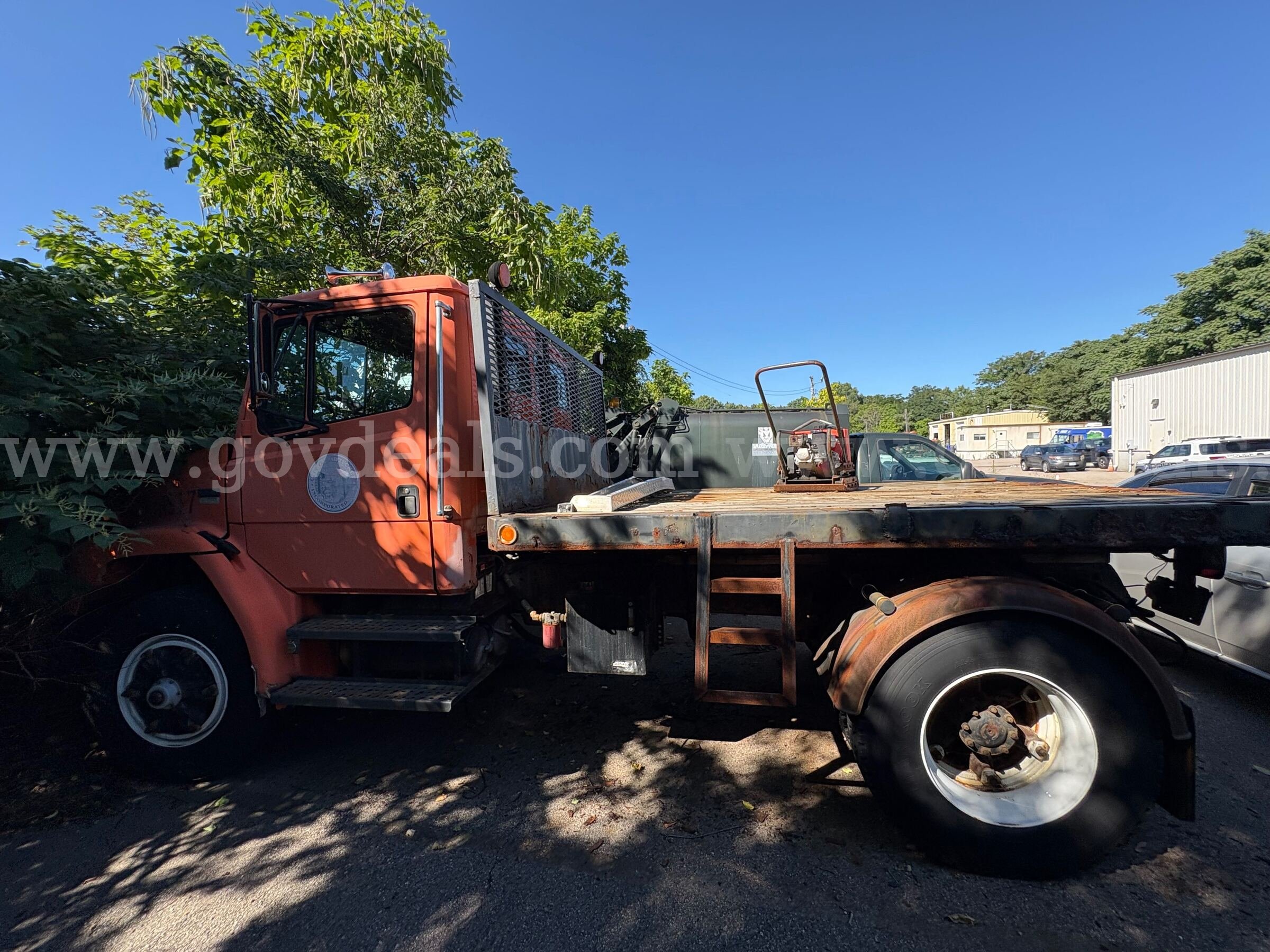 Freightliner Freightliner  Government Surplus Auction - Photo #4