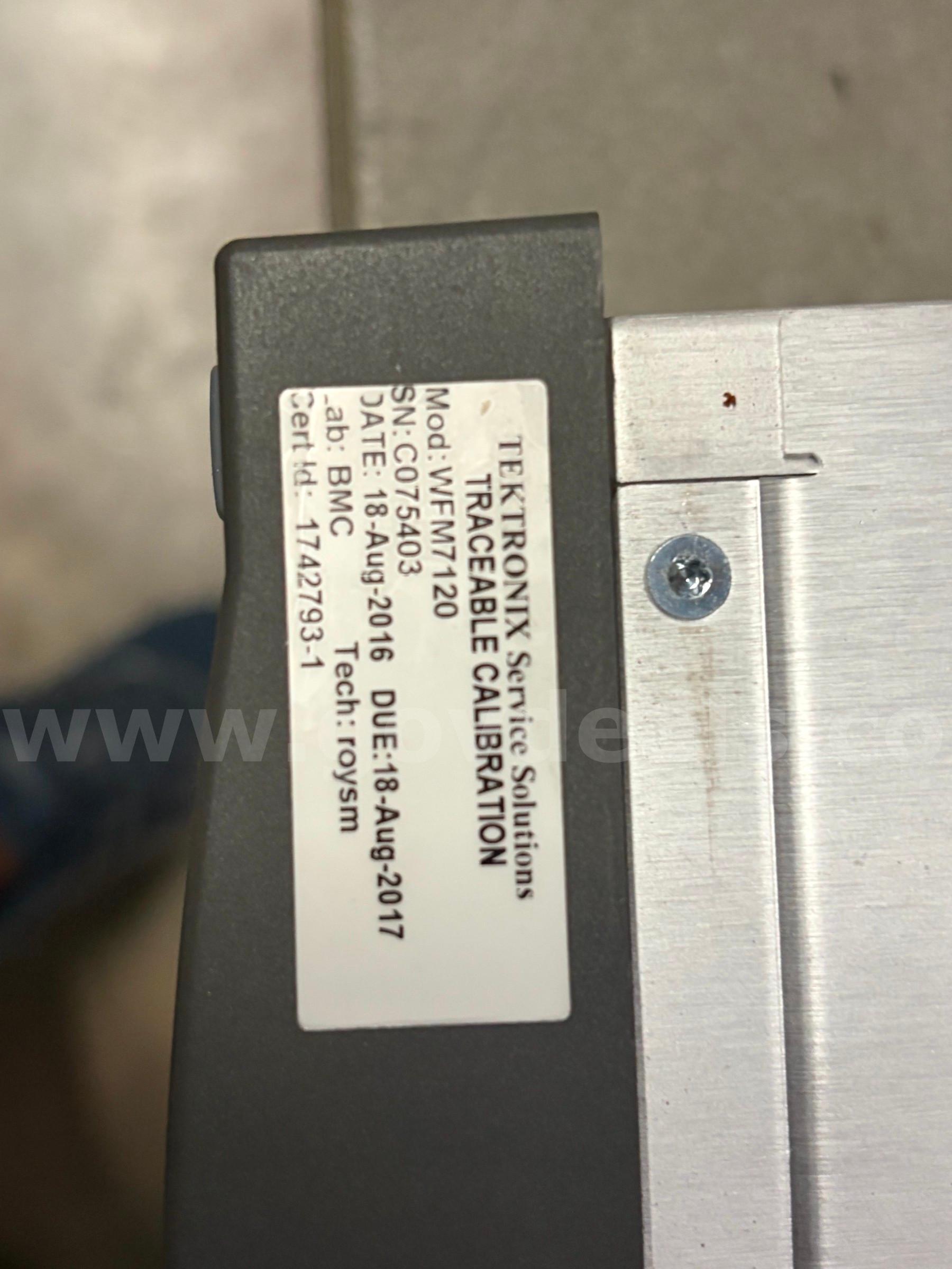 Flux Capacitor or Signal Monitor? Tektronix WFM7120 Waveform Monitor (Untested!)   Government Surplus Auction - Photo #2