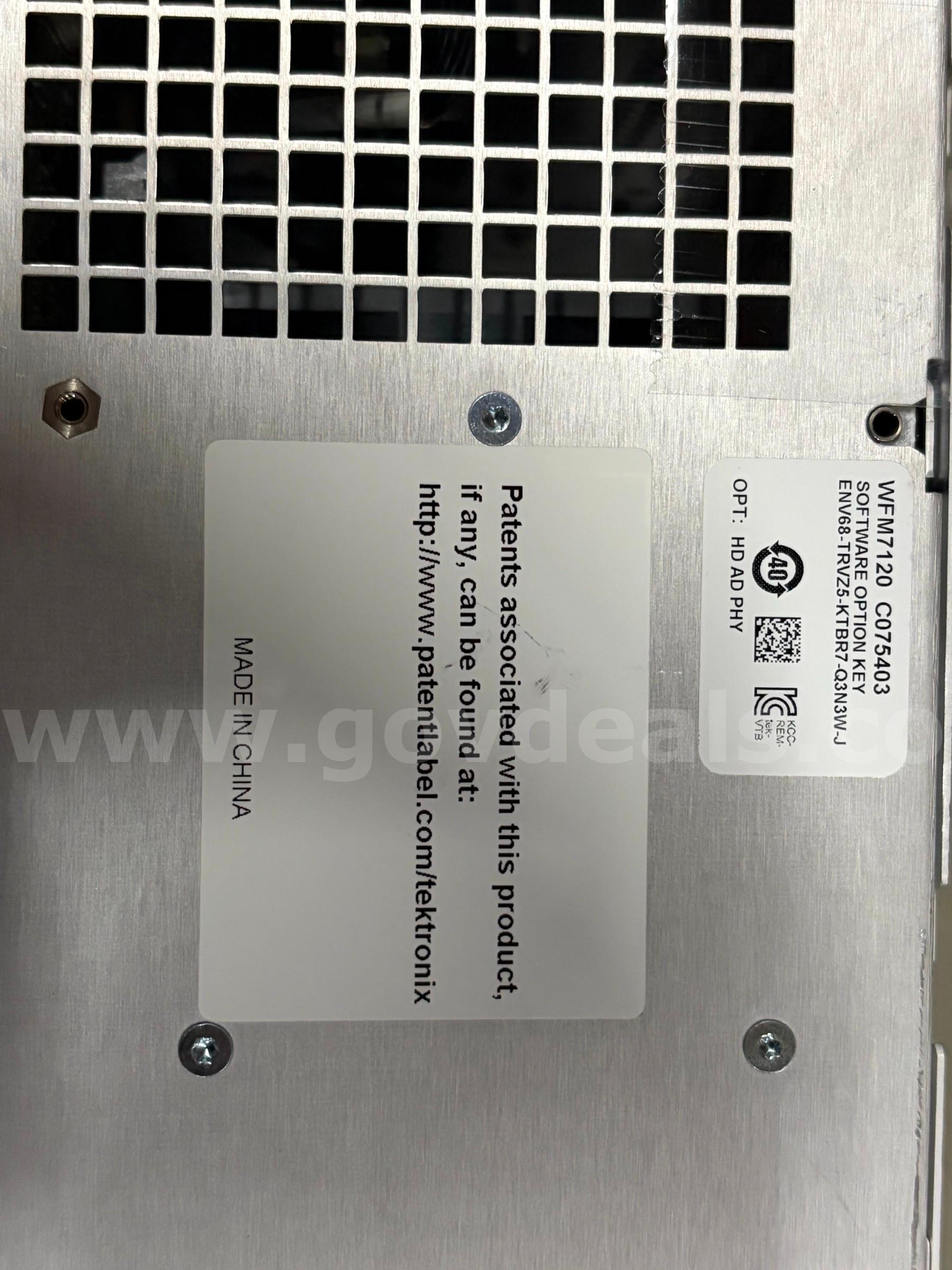Flux Capacitor or Signal Monitor? Tektronix WFM7120 Waveform Monitor (Untested!)   Government Surplus Auction - Photo #4
