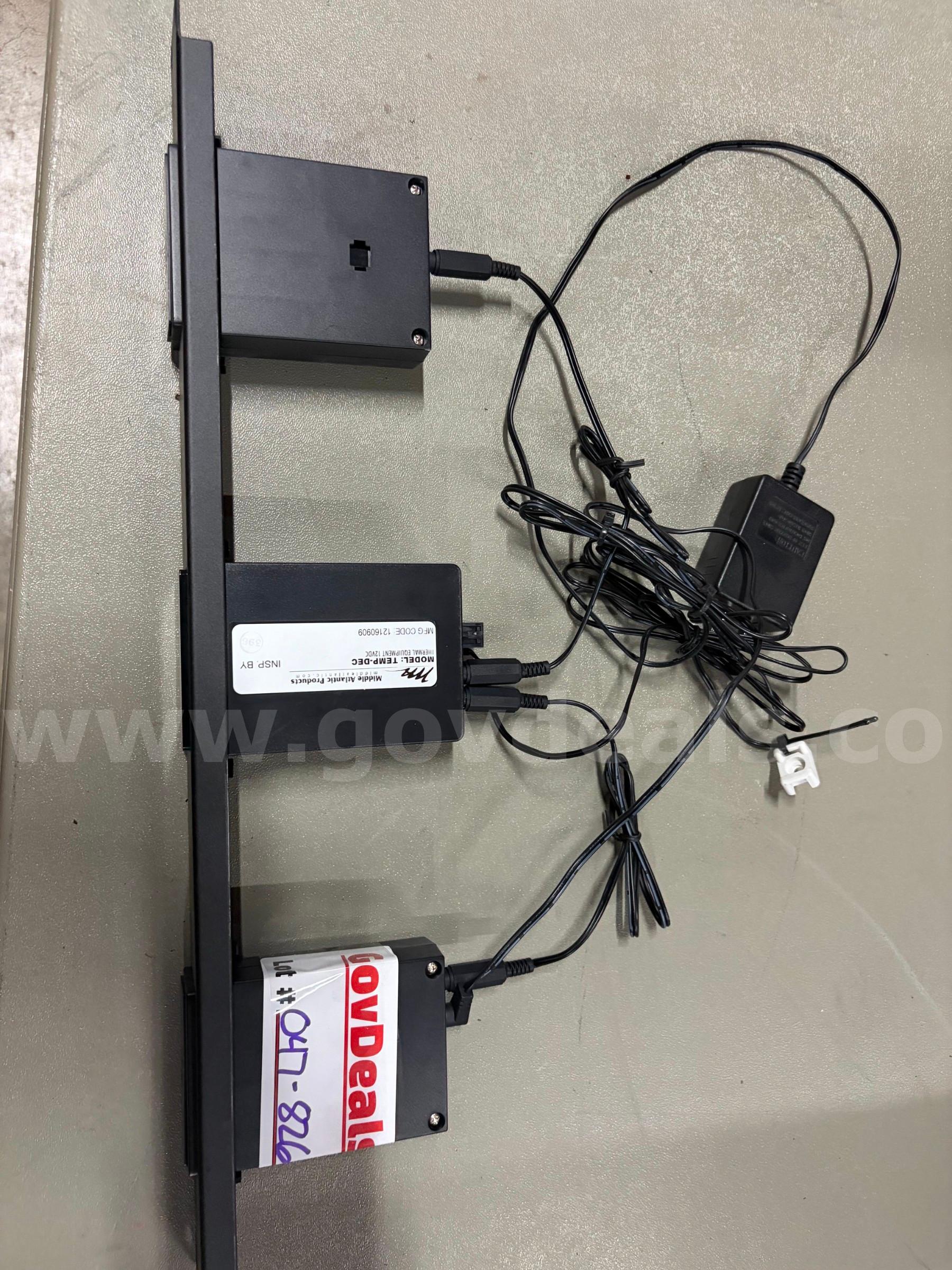 Is Your Rack Having Hot Flashes? Middle Atlantic TEMP-DEC Thermal Display (Untested!)   Government Surplus Auction - Photo #2