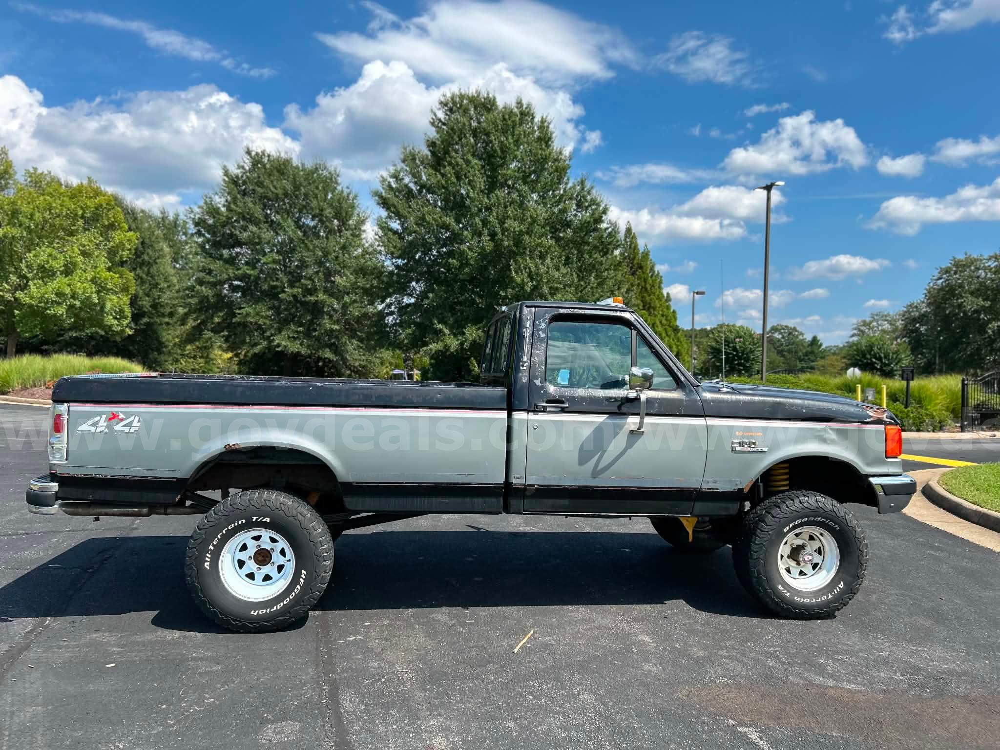 1989 Ford F-150 Reg. Cab Long Bed 4WD Ford F-150 Government Surplus Auction - Photo #6
