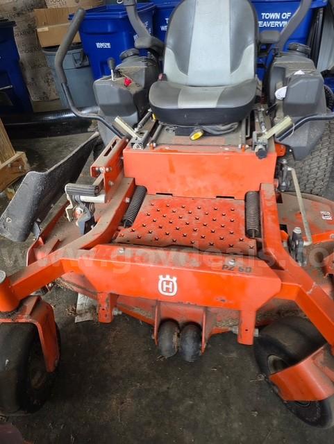 Husqvarna Zero Turn Mower Husqvarna PZ60 Government Surplus Auction - Photo #4