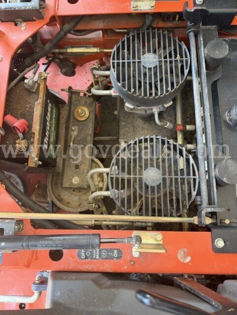Husqvarna Zero Turn Mower Husqvarna PZ60 Government Surplus Auction - Photo #6