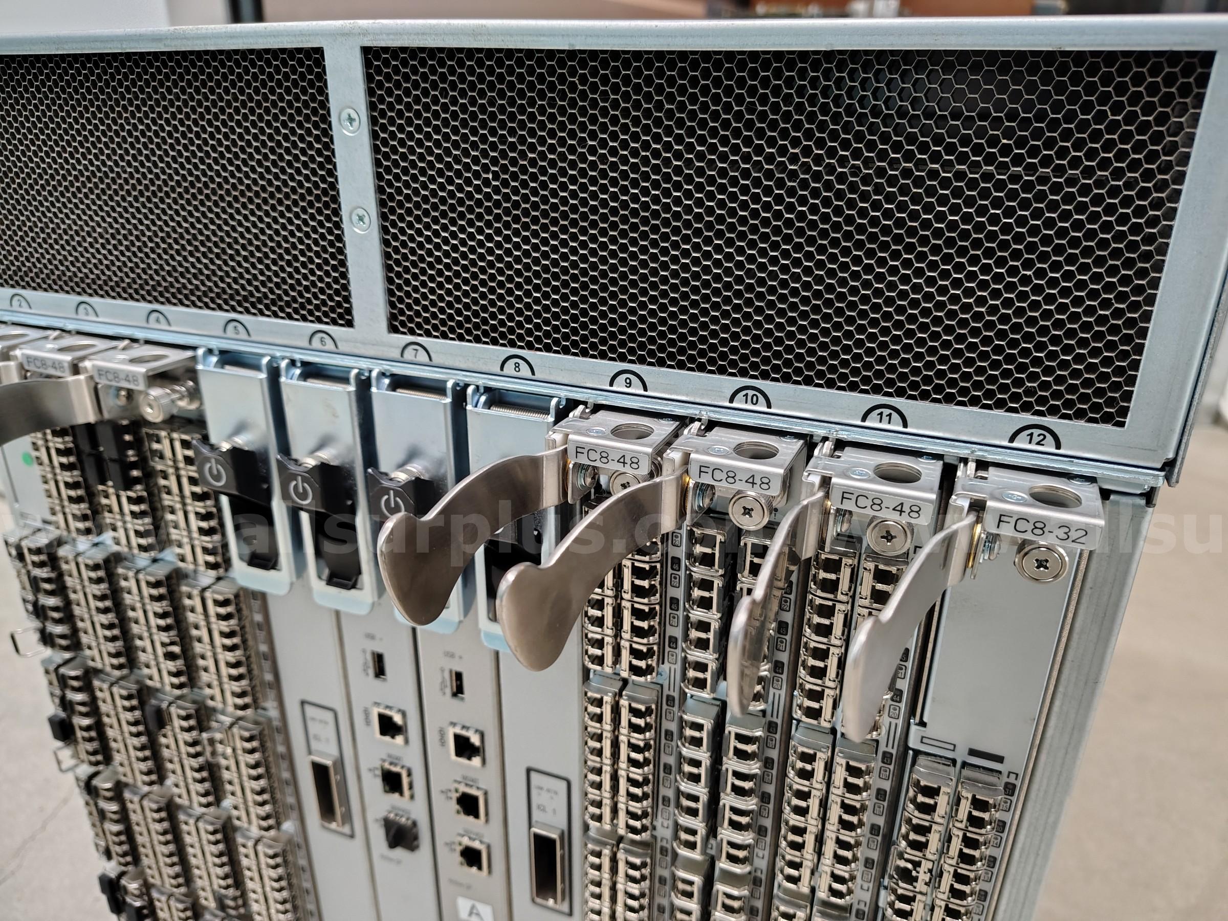 1 LOT 1EA. BROCADE DCX  W/6 EA. FC8-48. 2 EA. FC8-32. 2 CP8. 2 CR8. 4 PSU. 3 FAN. Brocade  Government Surplus Auction - Photo #2