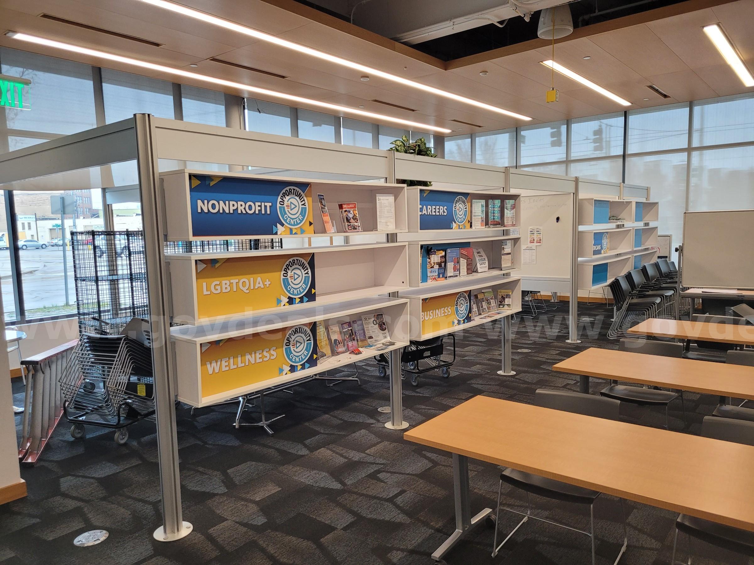 Pathways R Post and Beam by Steelcase Modular Office System   Government Surplus Auction - Photo #4
