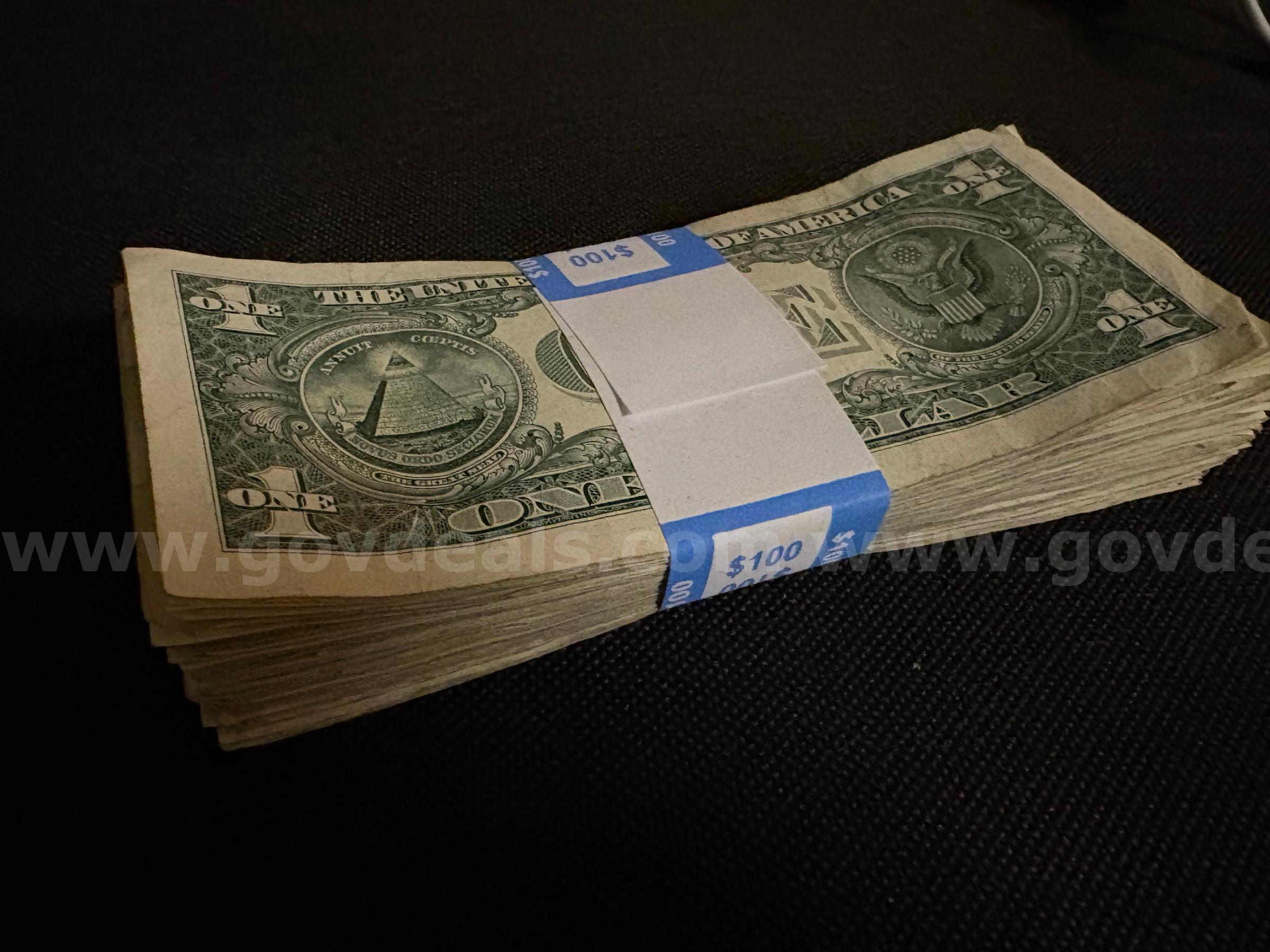 LOT OF 100 UNSEARCHED 1$  DOLLAR BILLS CURRENCY MONEY - SHIPPING ONLY - MA